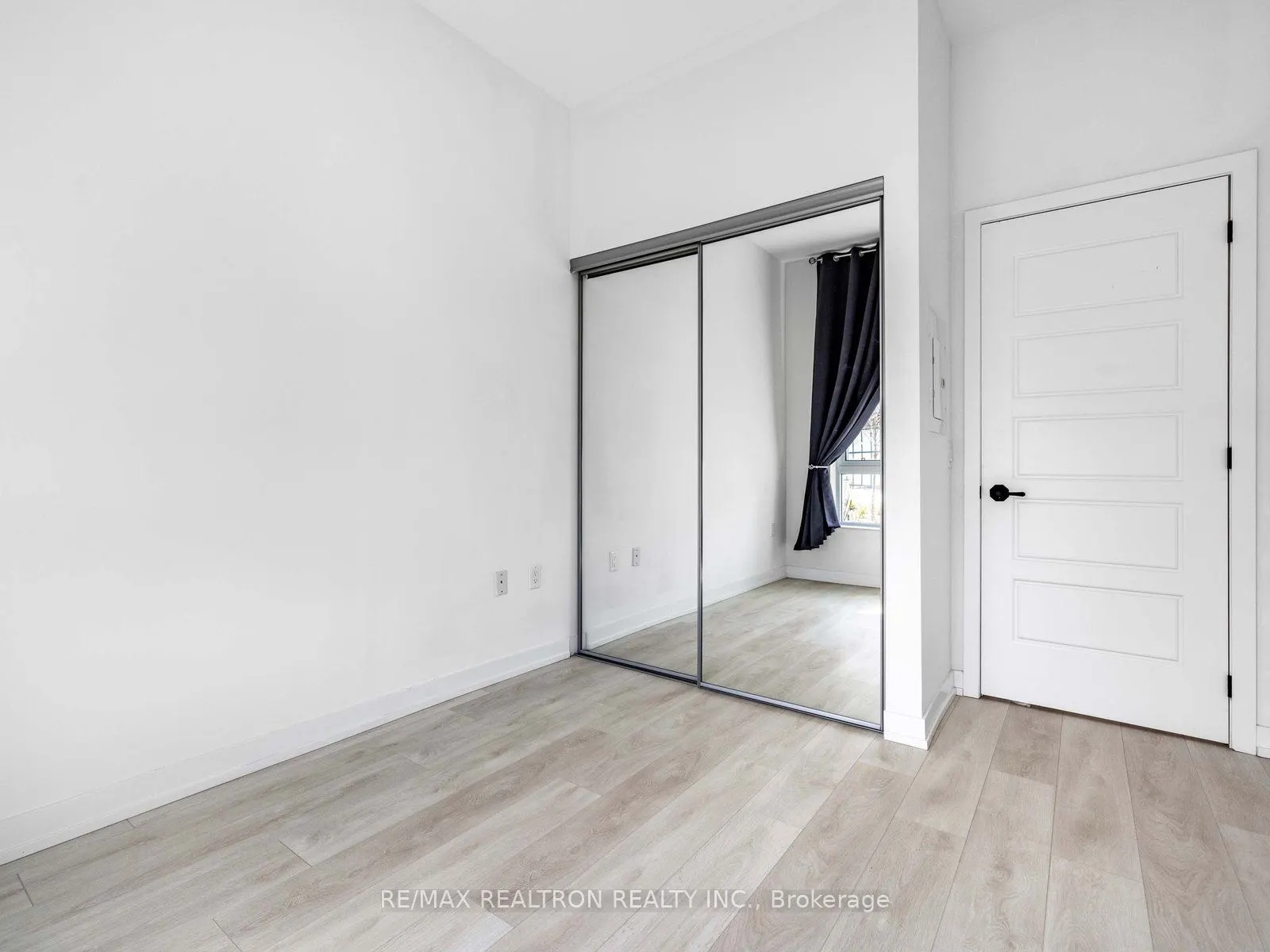 415 Sea Ray Avenue #101