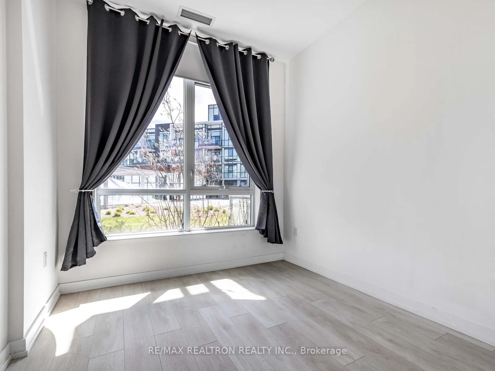 415 Sea Ray Avenue #101