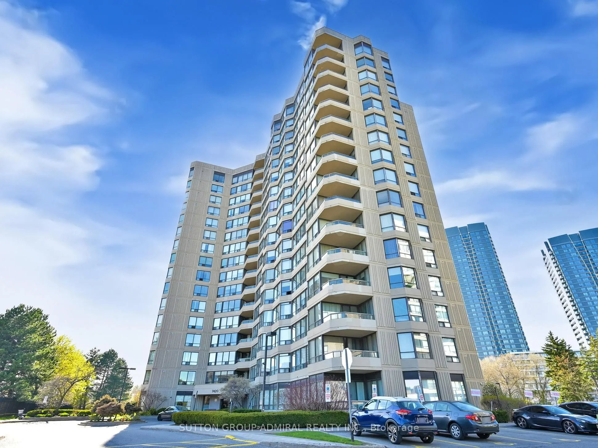 7420 Bathurst Street, #Ph02