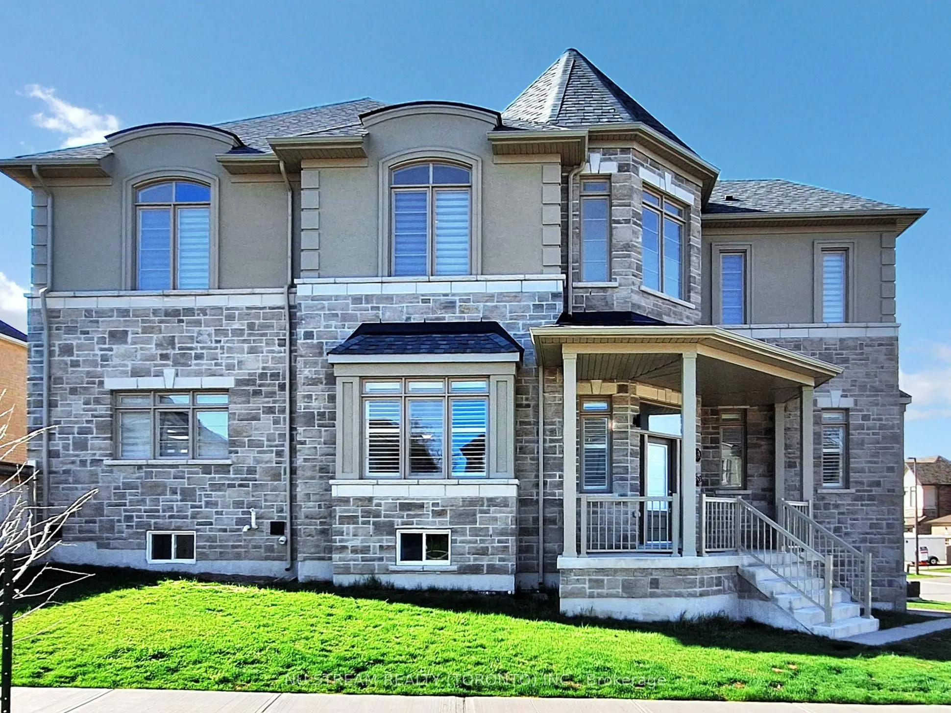 2 Pietrowski Drive