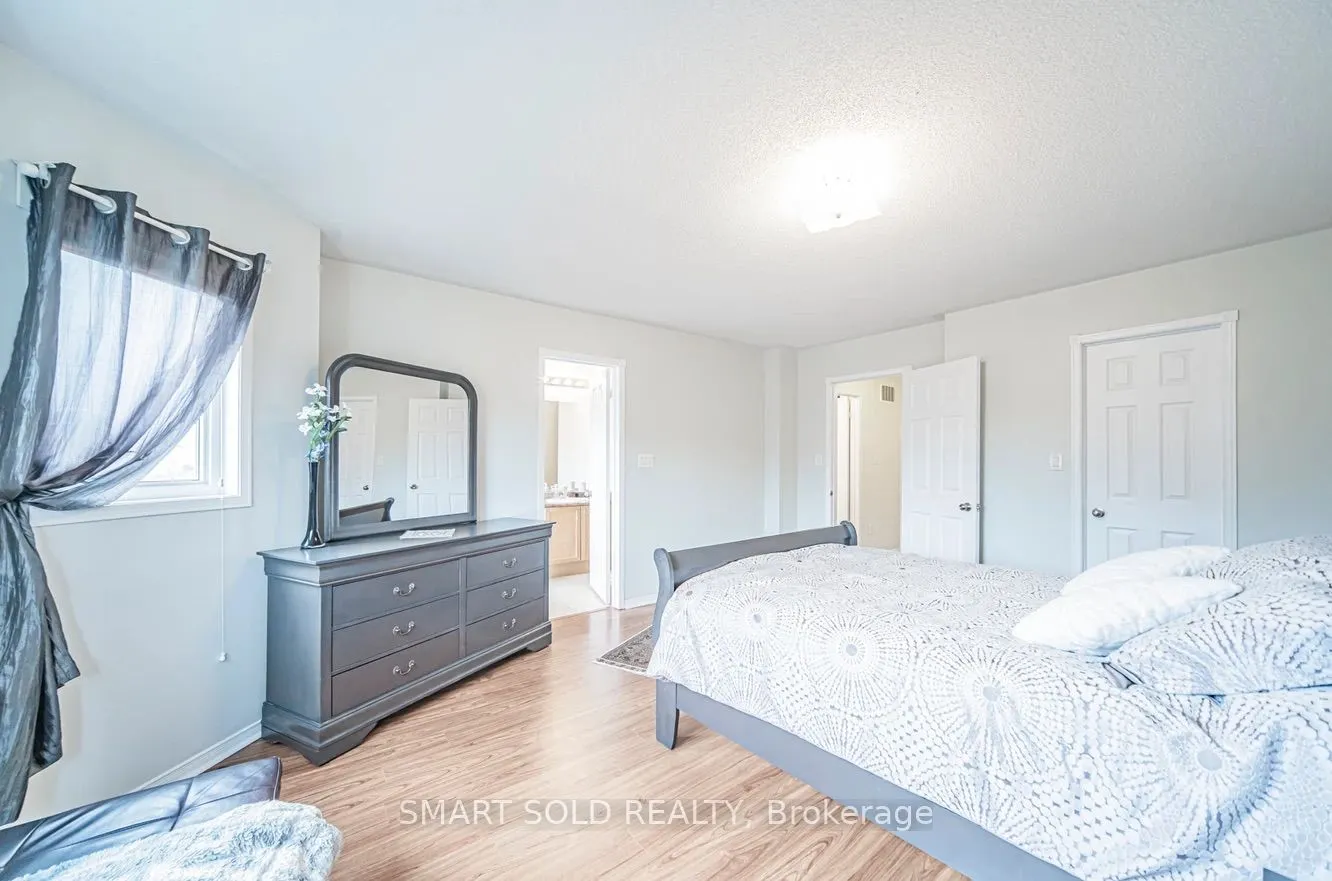 15 Brumstead Drive N