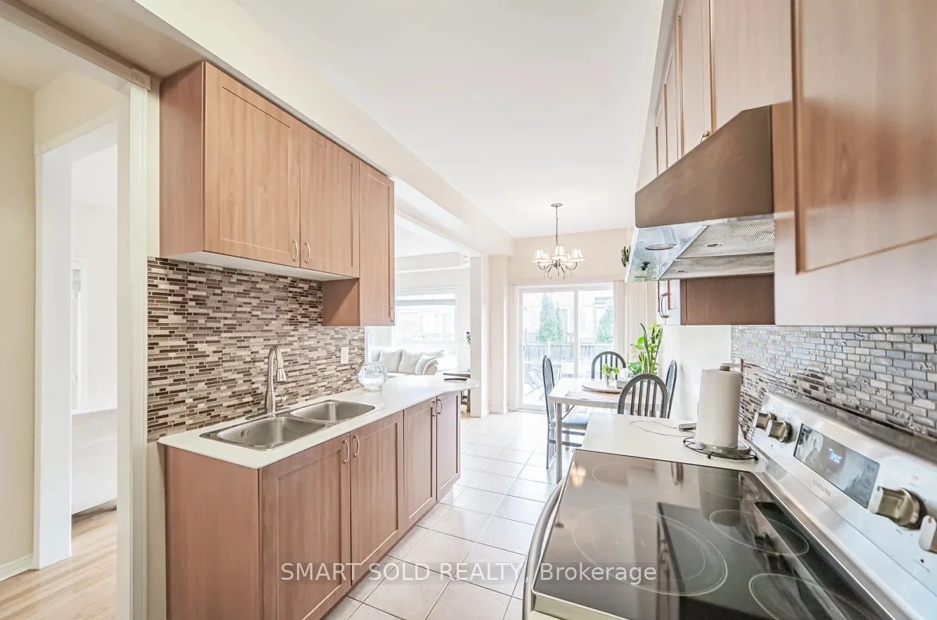 15 Brumstead Drive N