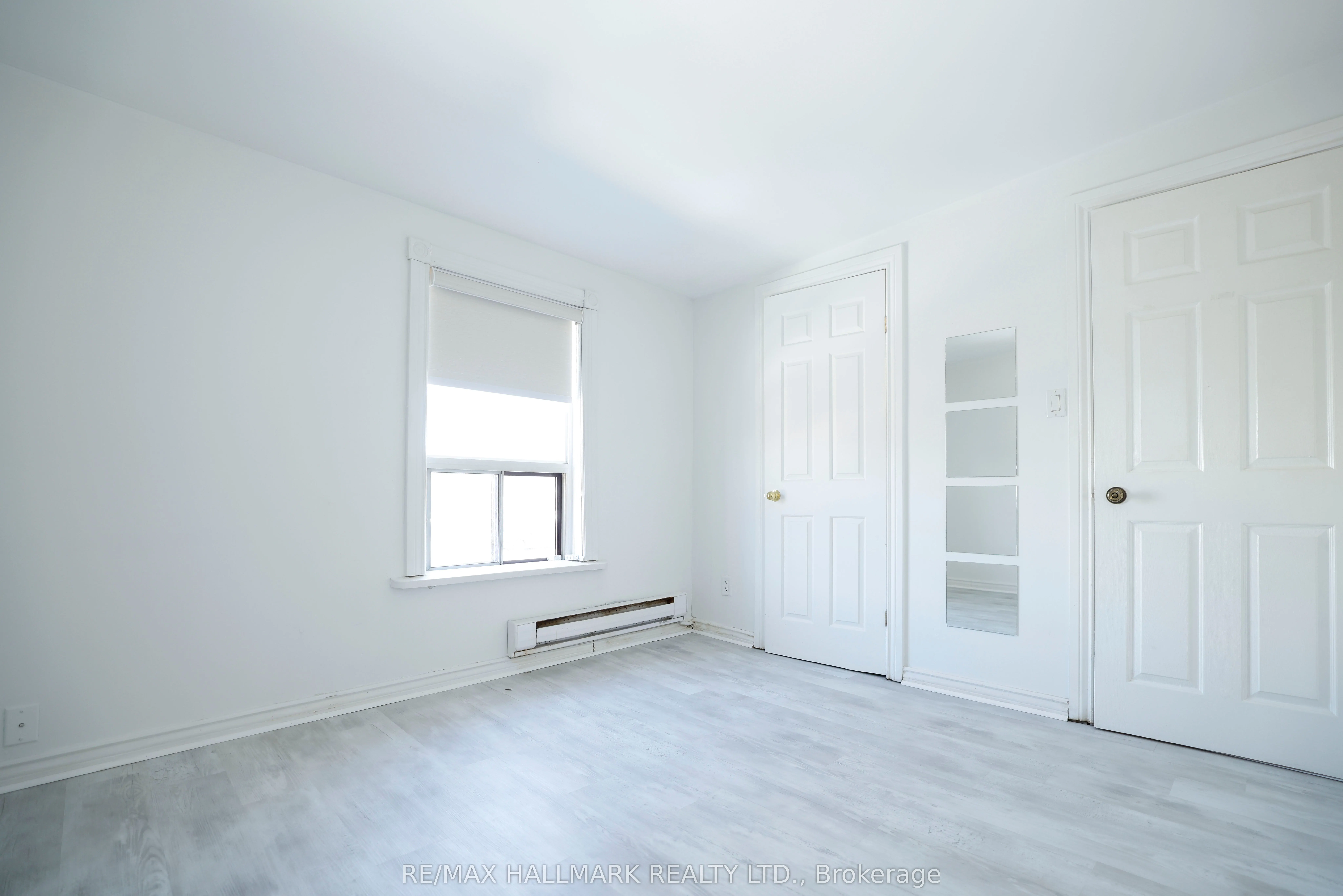 37 Holland Street W #3