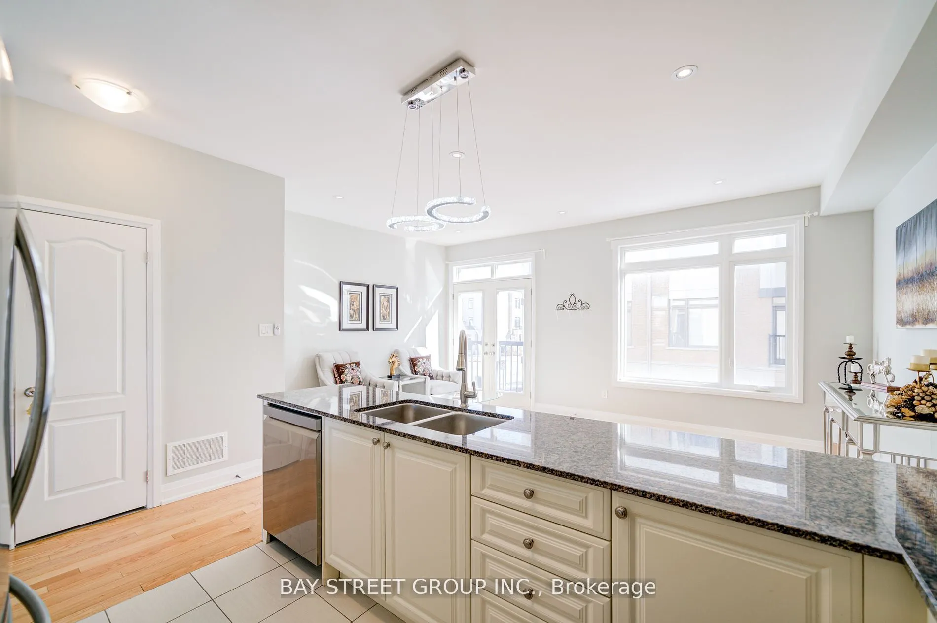 6 Teasel Way