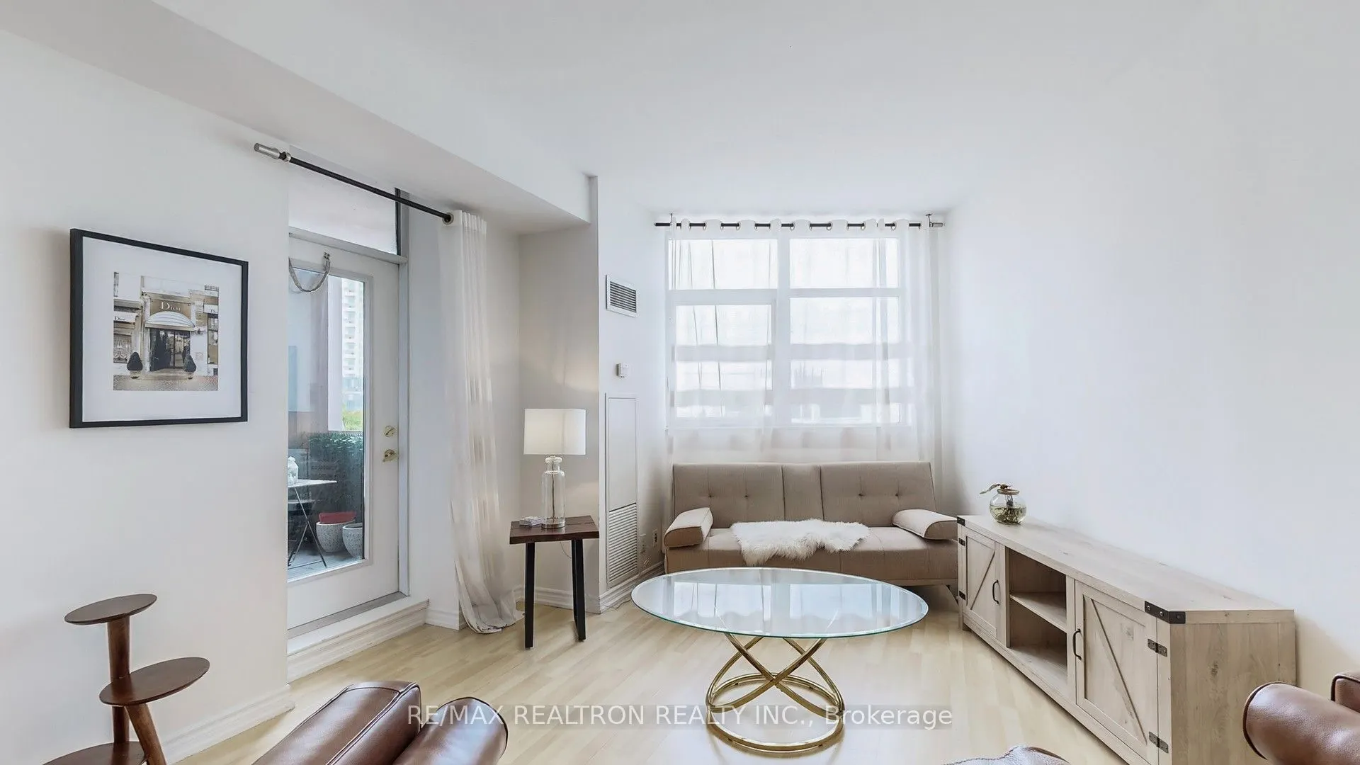 9225 Jane Street #401