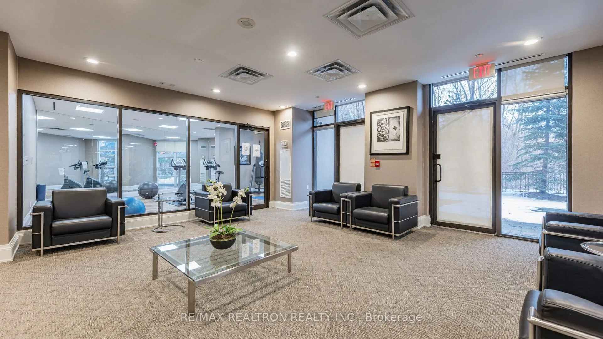 9225 Jane Street #401
