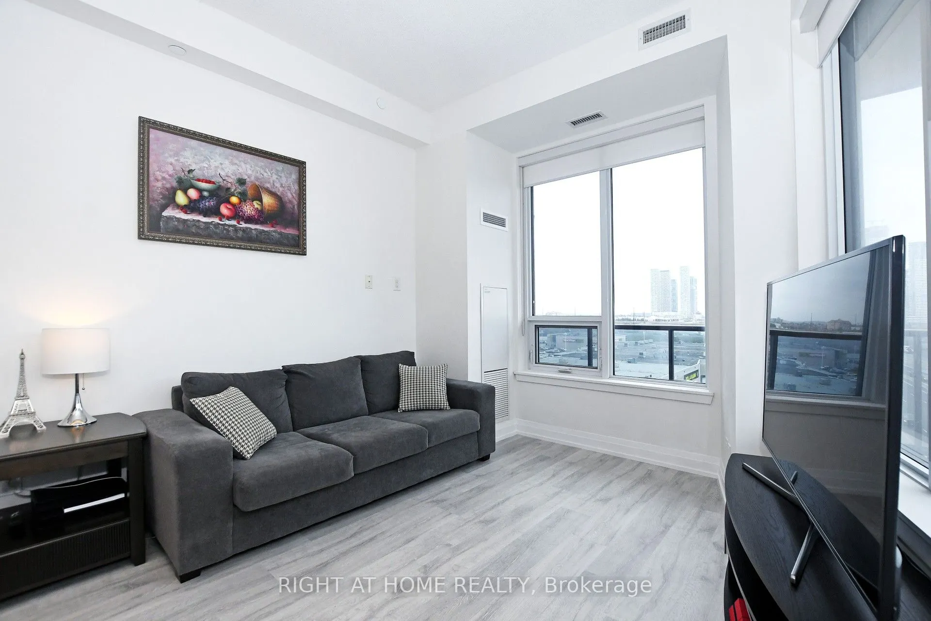 3600 Hwy 7 Road, #720