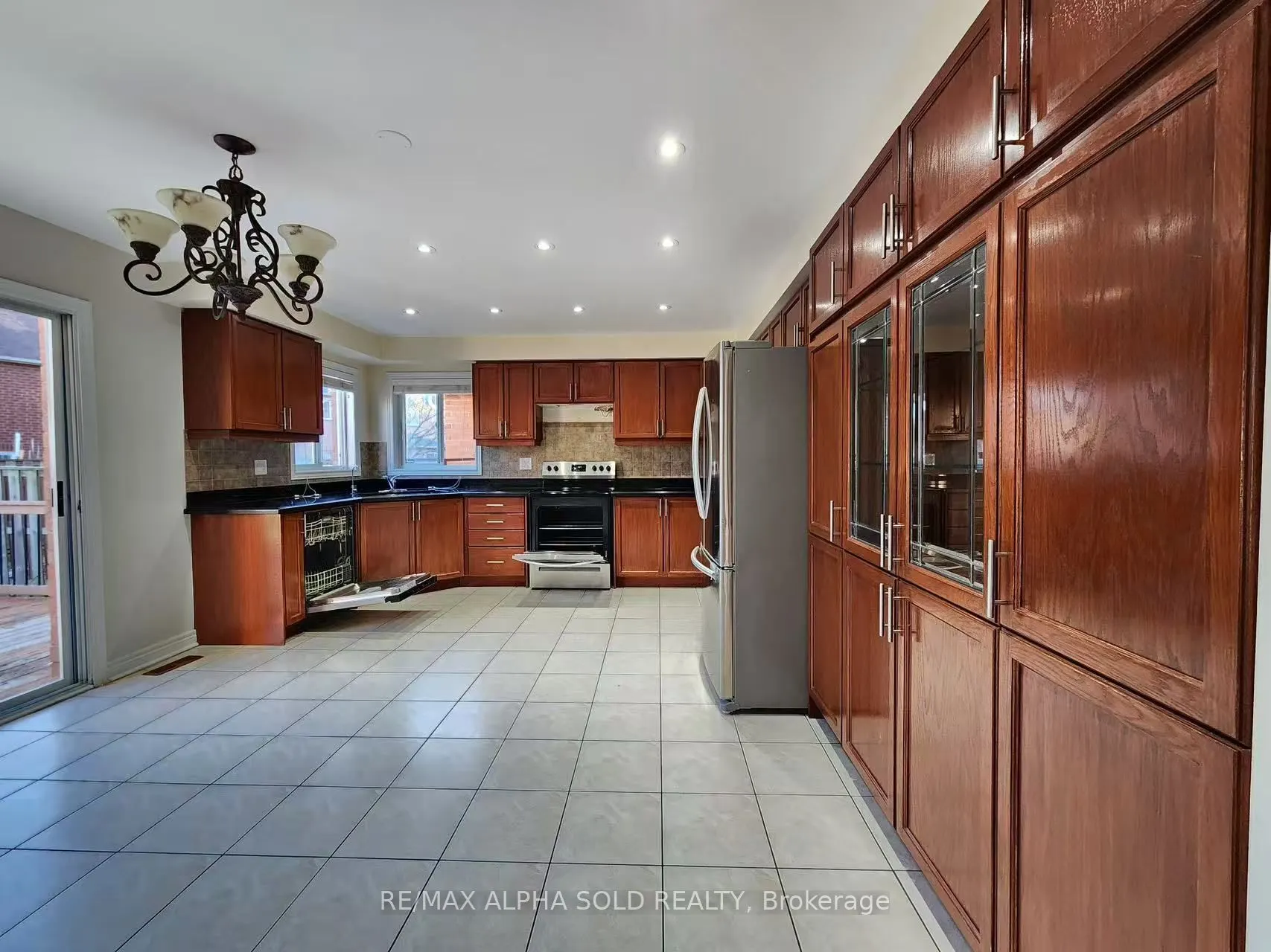 77 Westchester Crescent