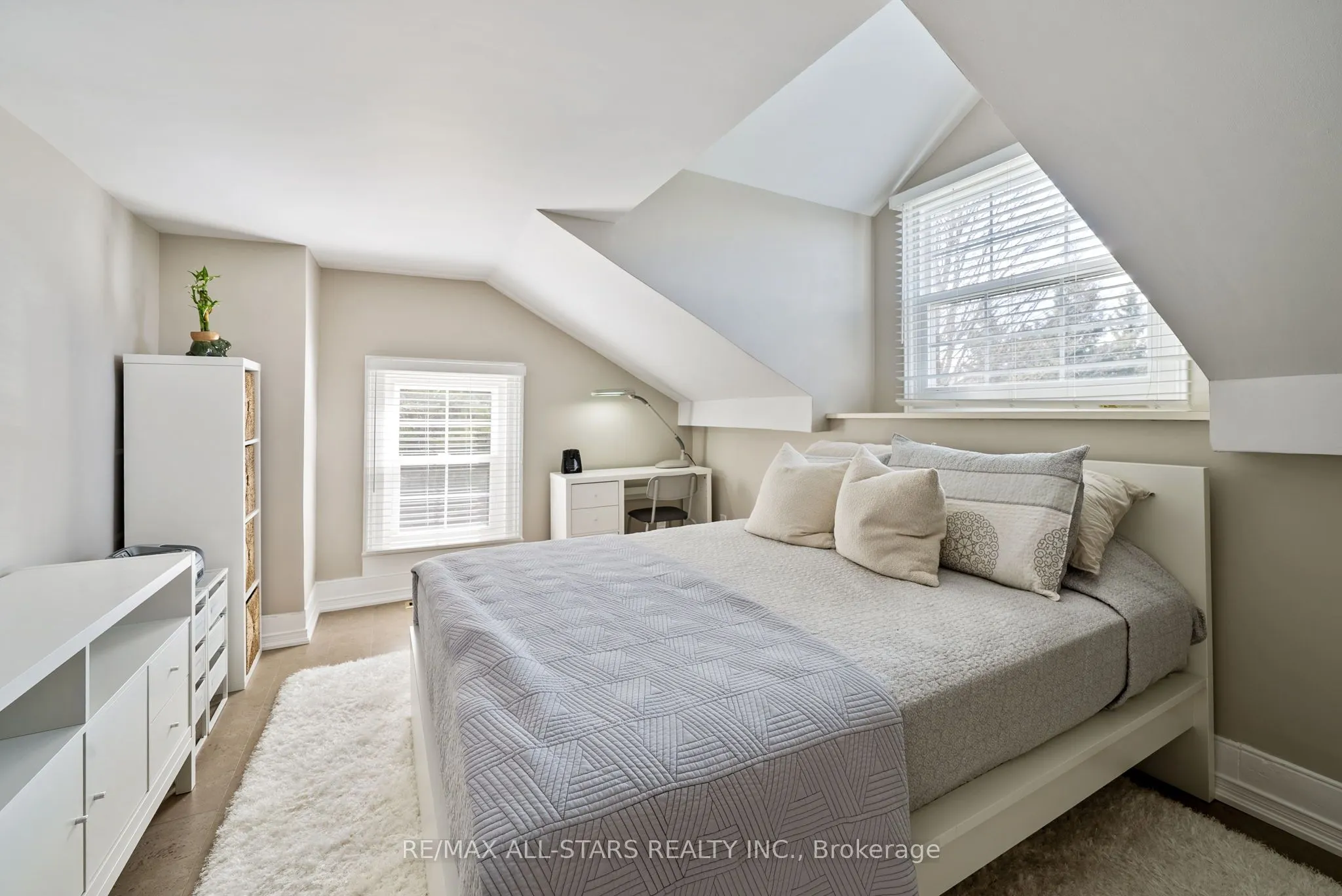 396 Ashworth Road
