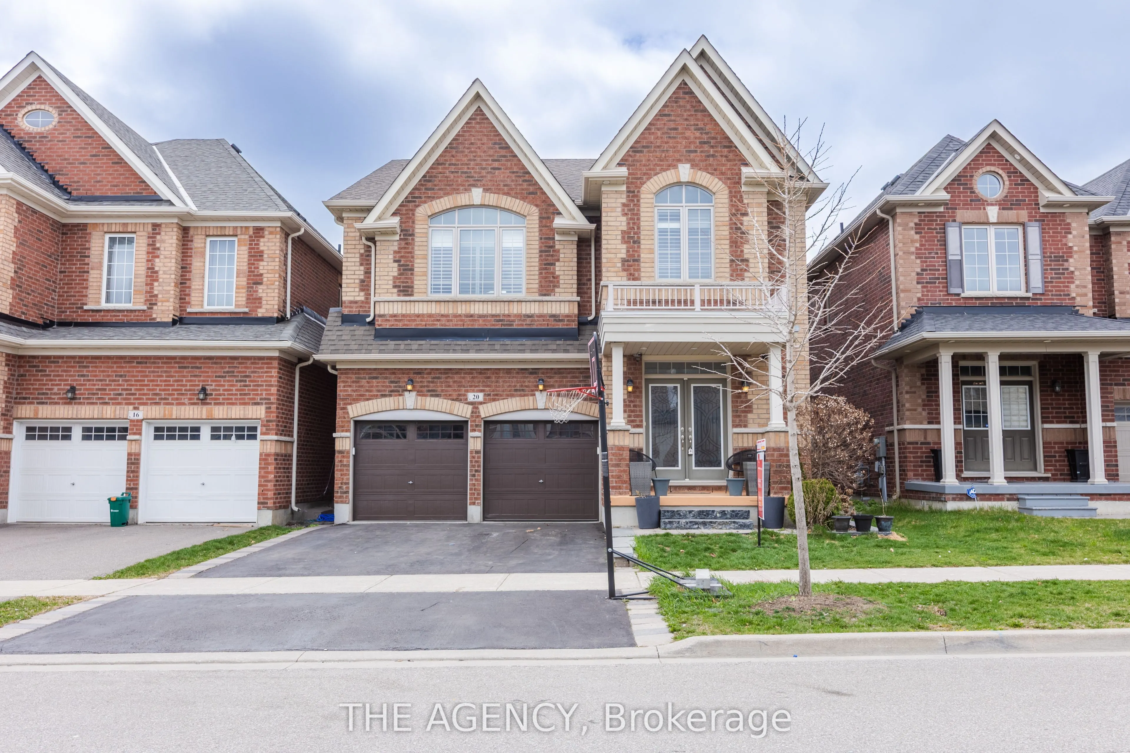 20 Nocturne Avenue