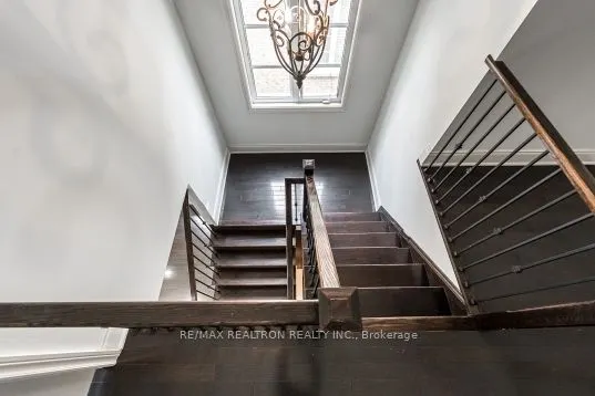 558 Ilan Ramon Boulevard