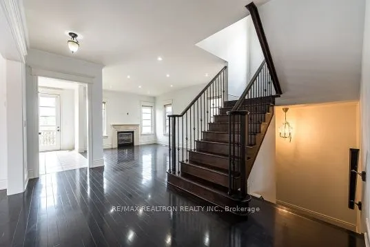 558 Ilan Ramon Boulevard