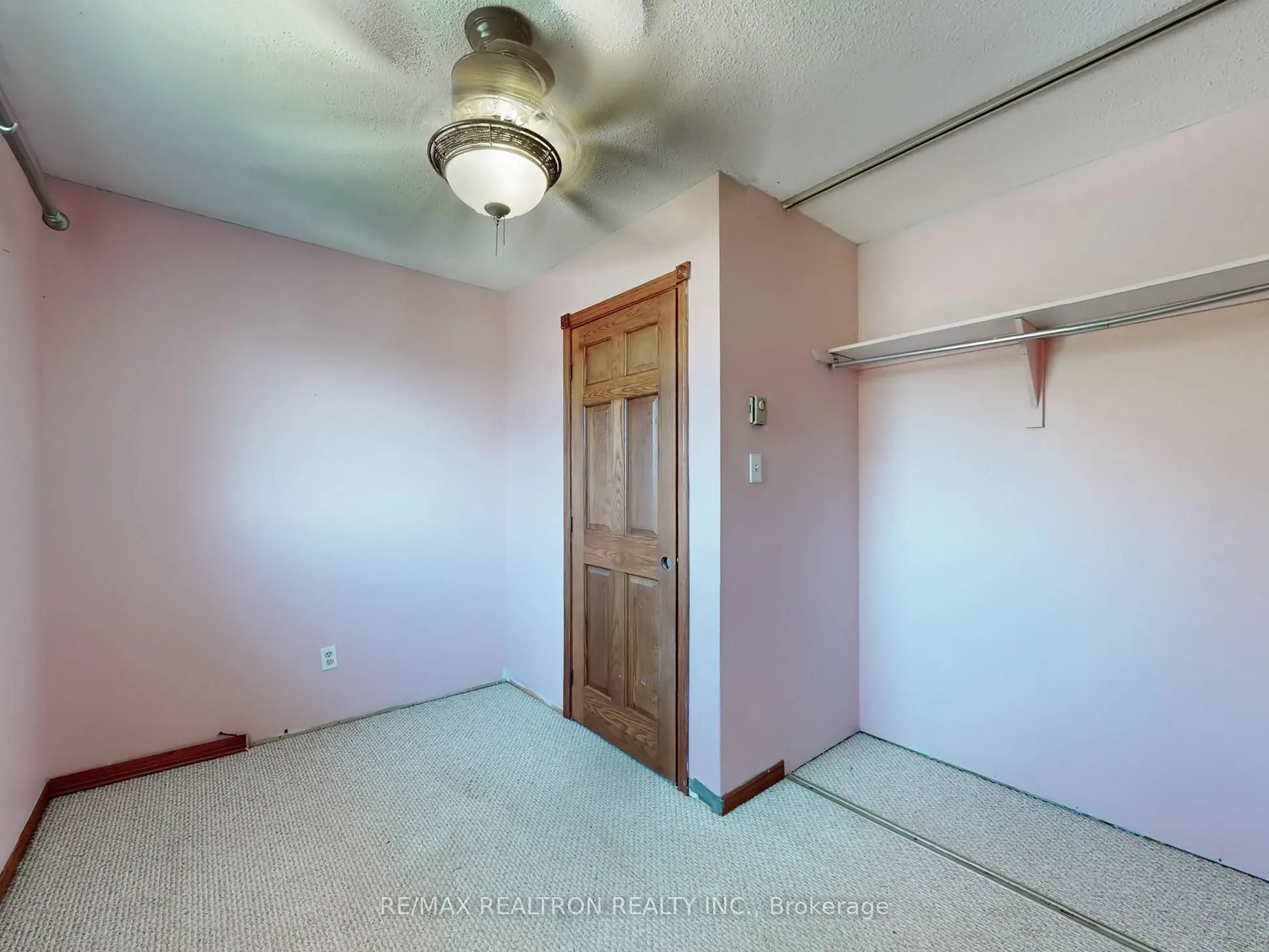 25 Shirlea Boulevard