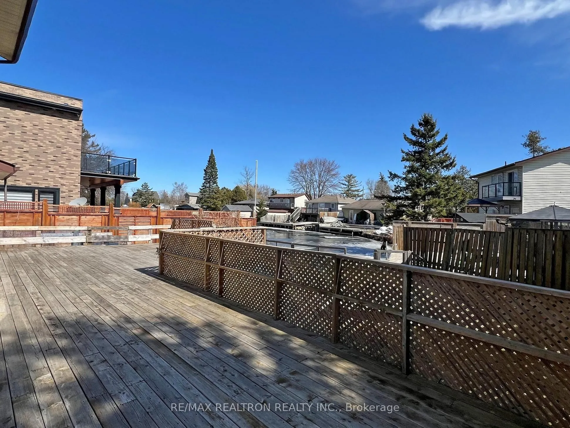 25 Shirlea Boulevard