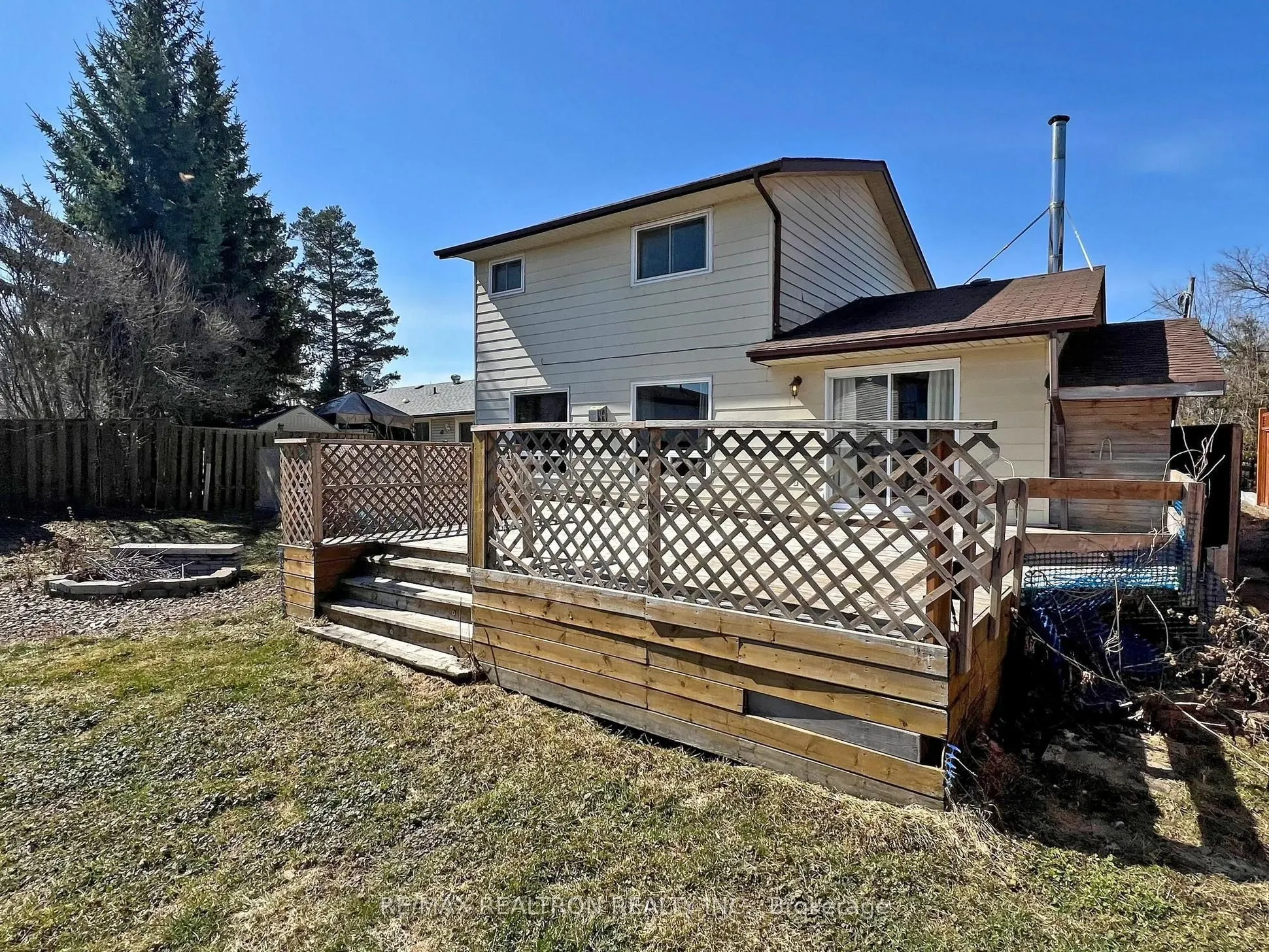 25 Shirlea Boulevard
