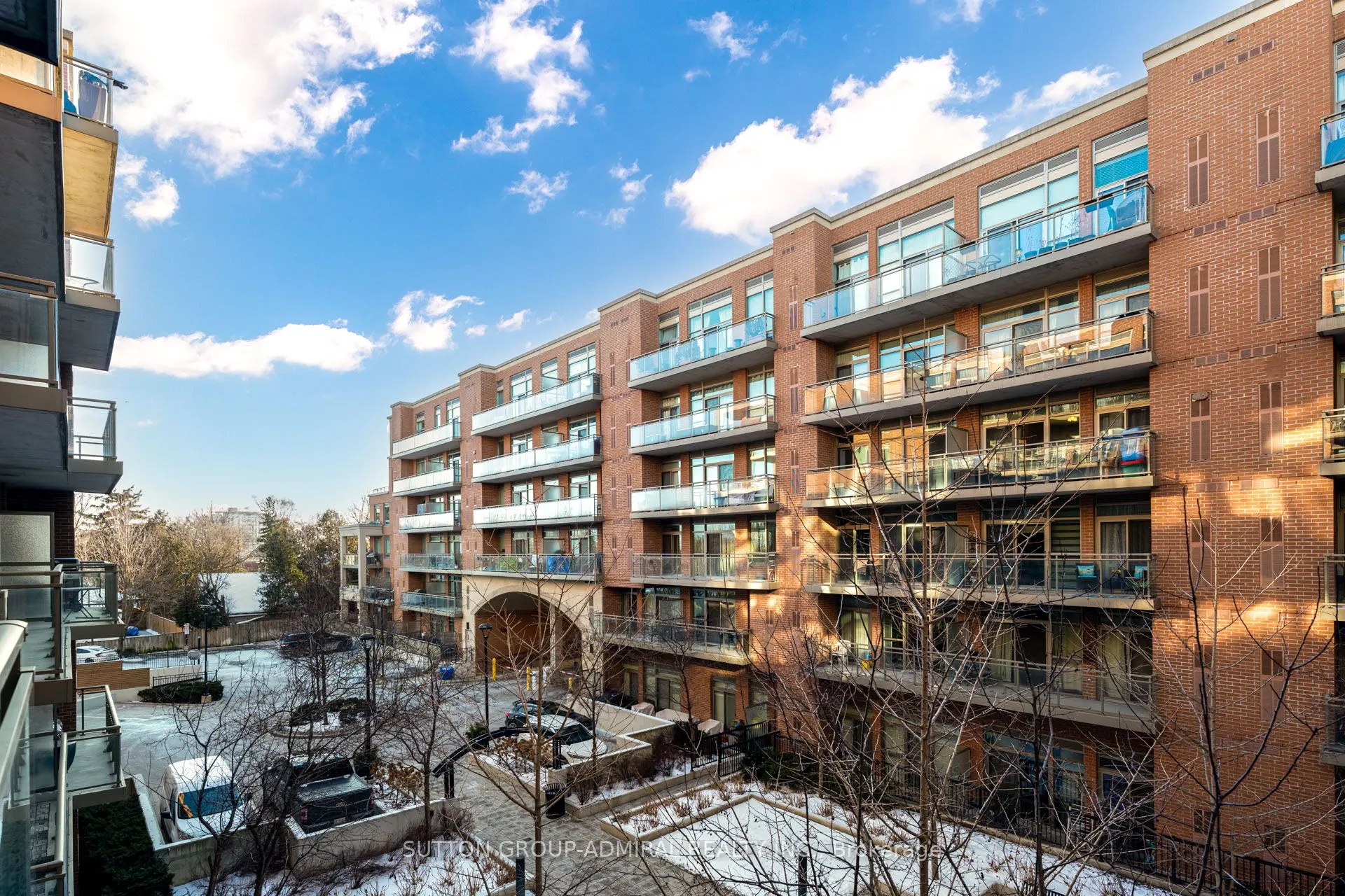 281 Woodbridge Avenue, #342