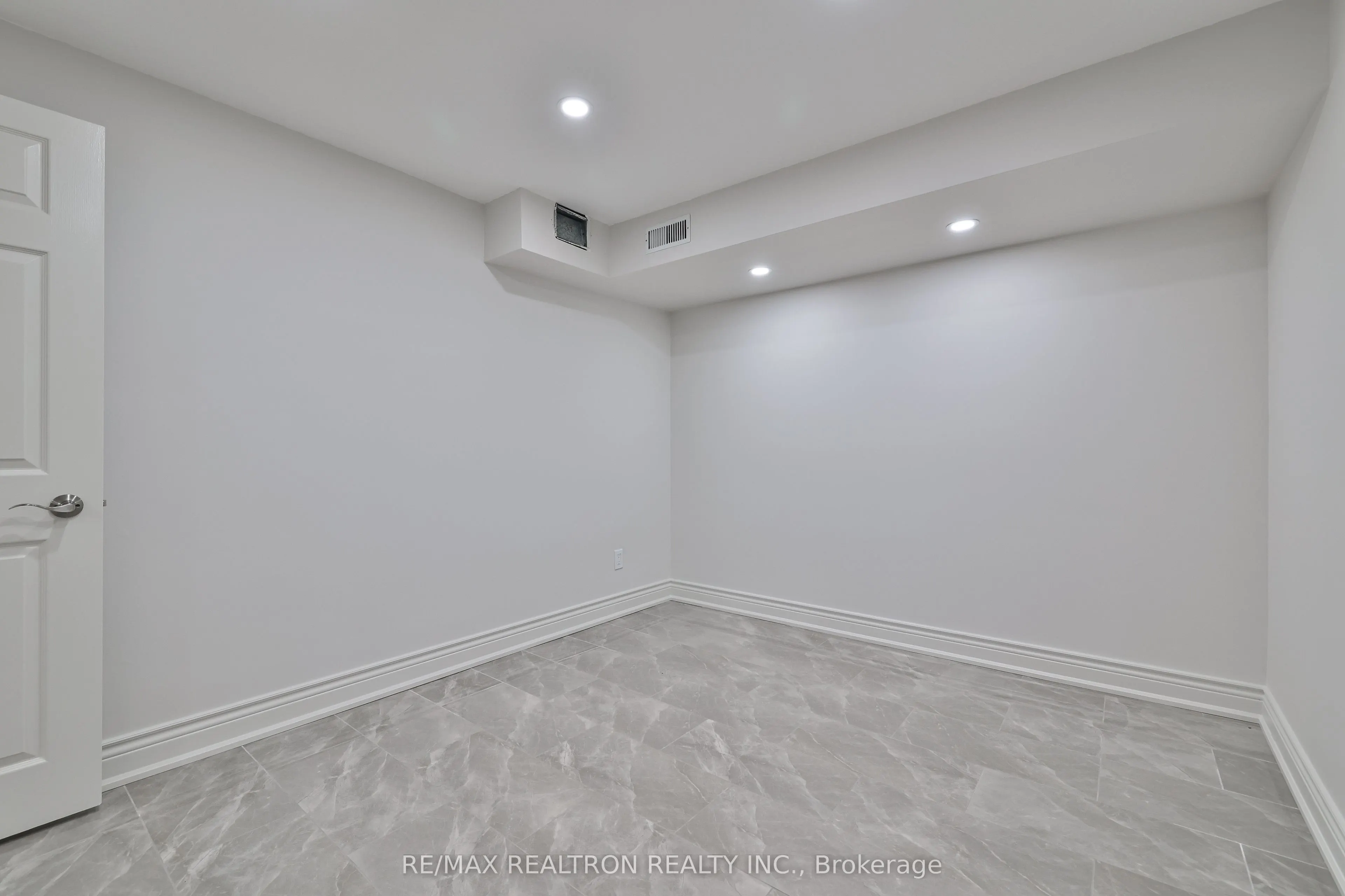 212 Barhill Road