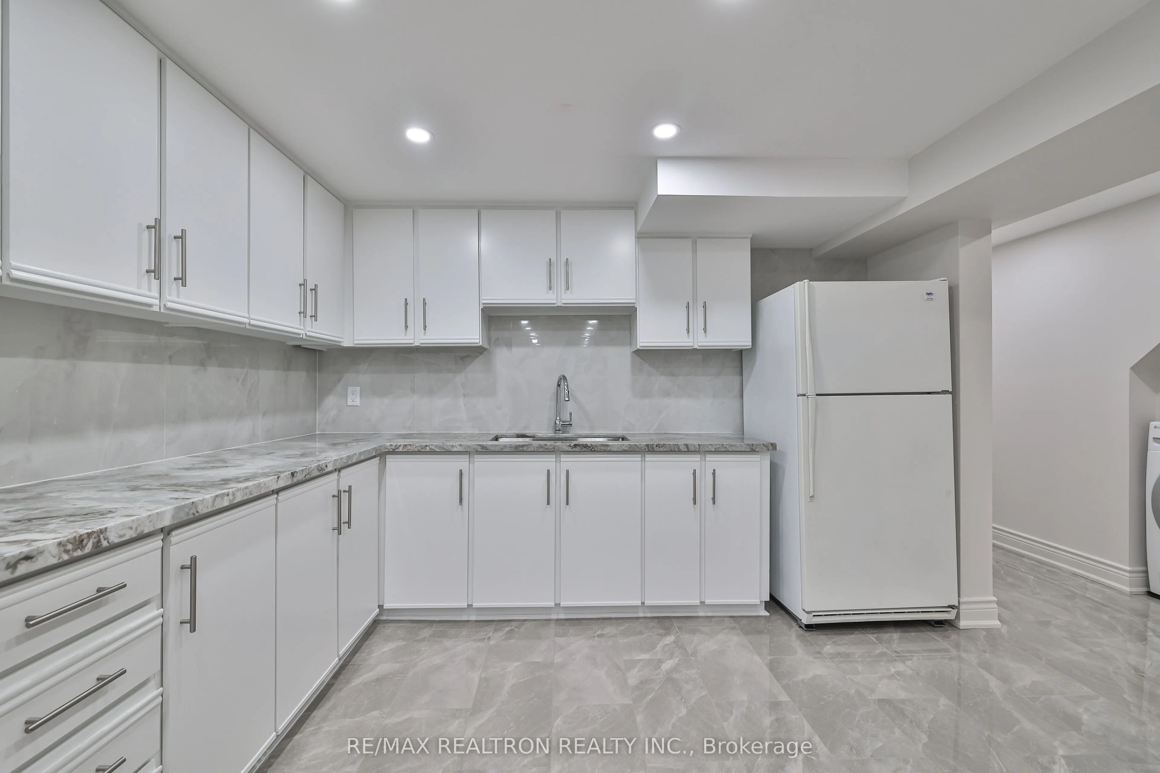 212 Barhill Road