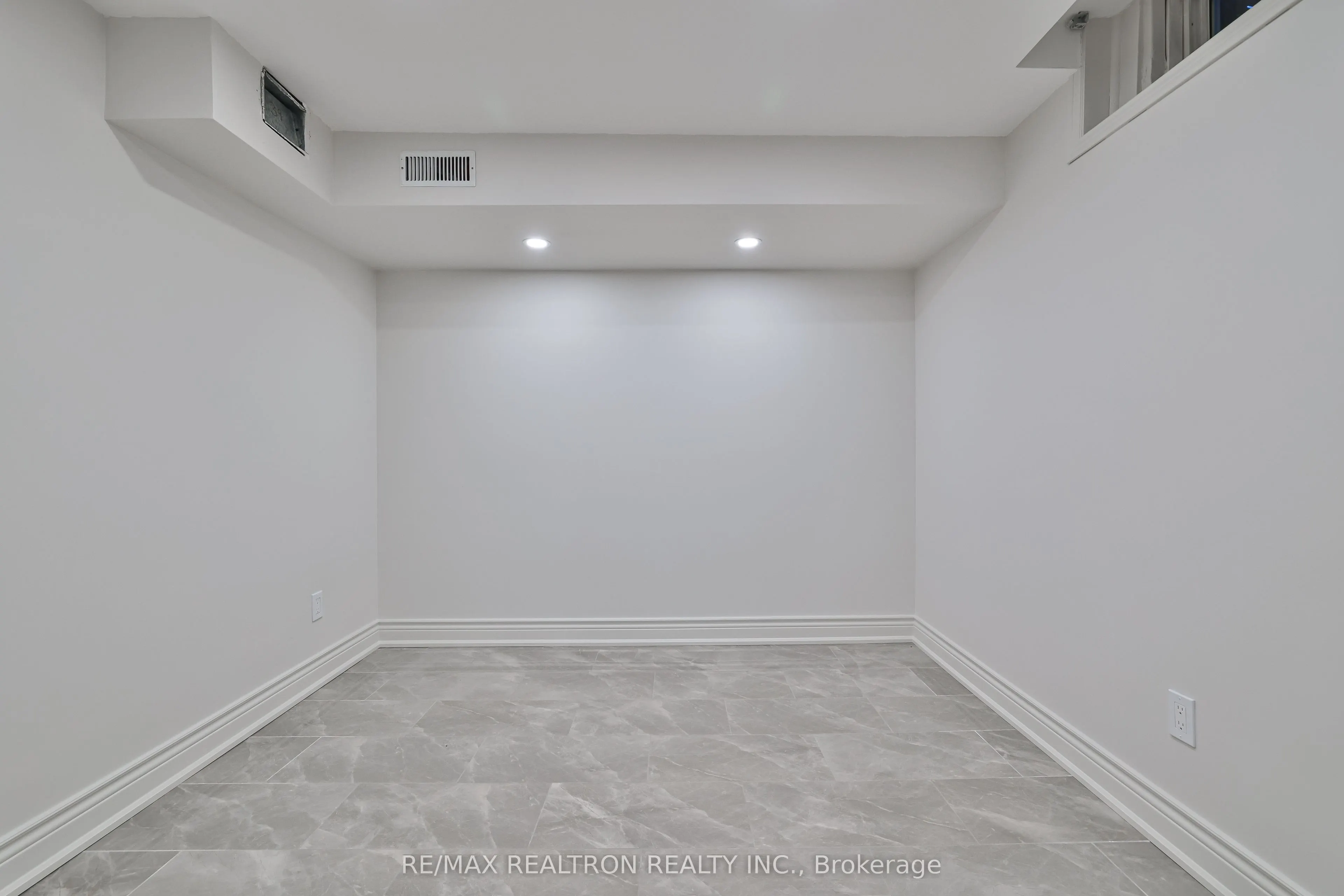 212 Barhill Road