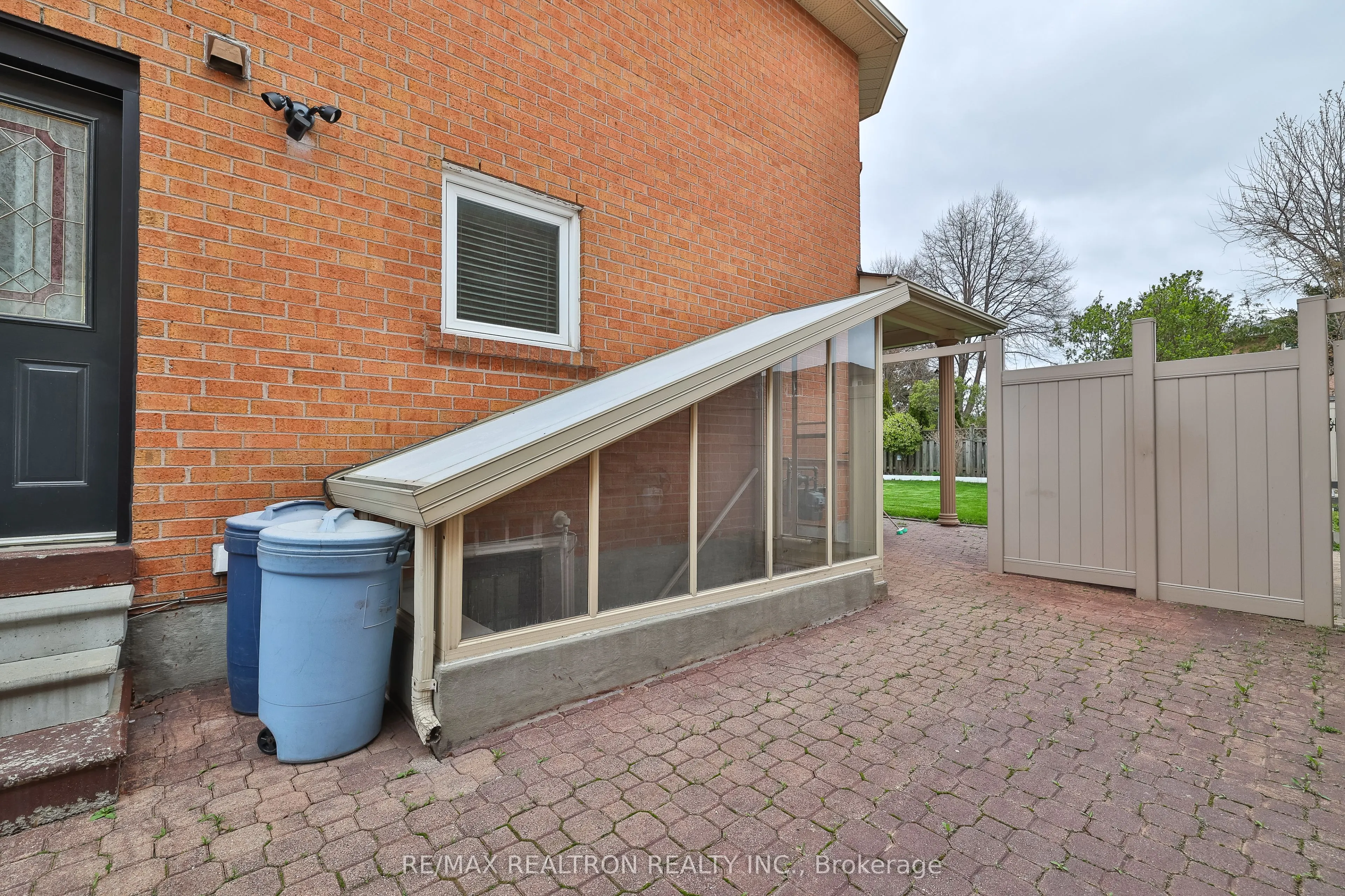 212 Barhill Road