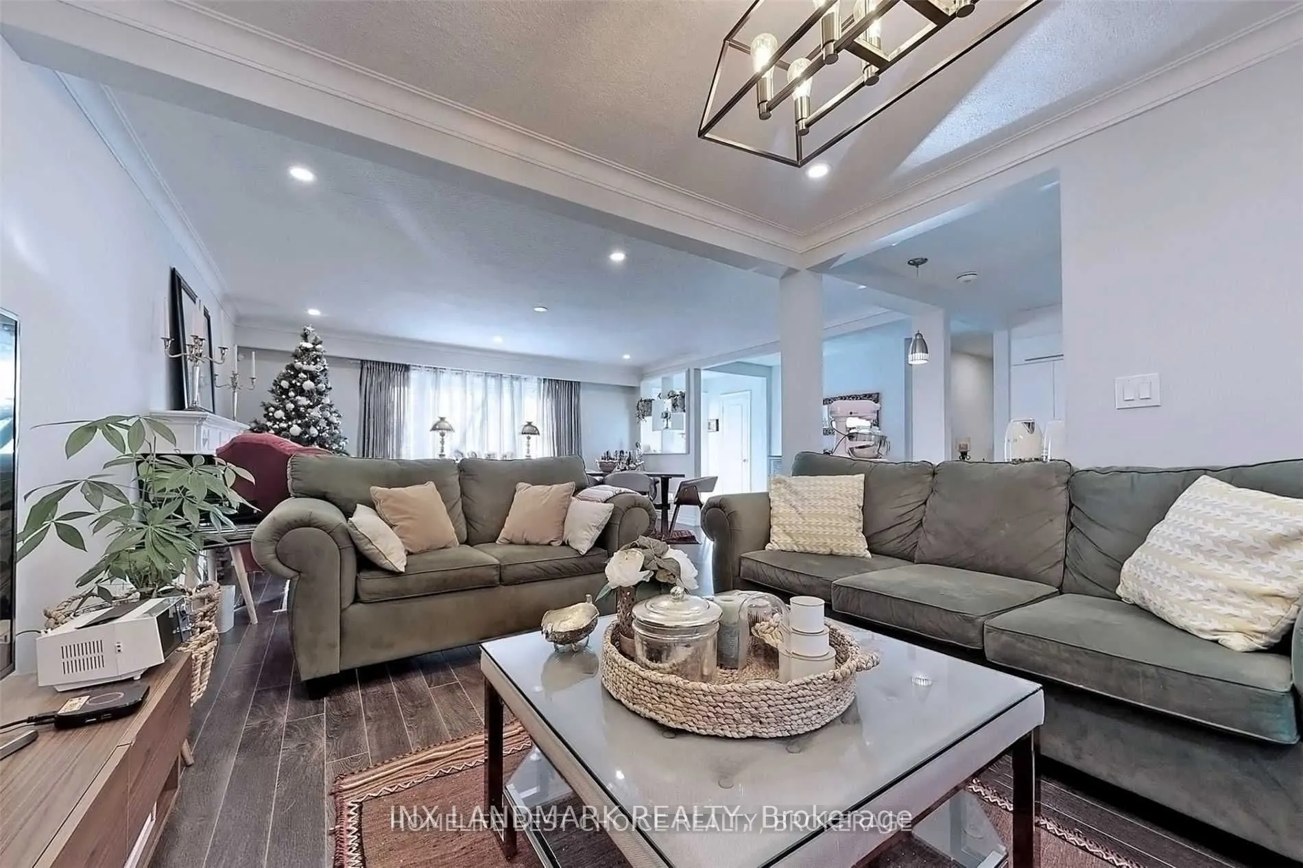 32 Kirk Drive