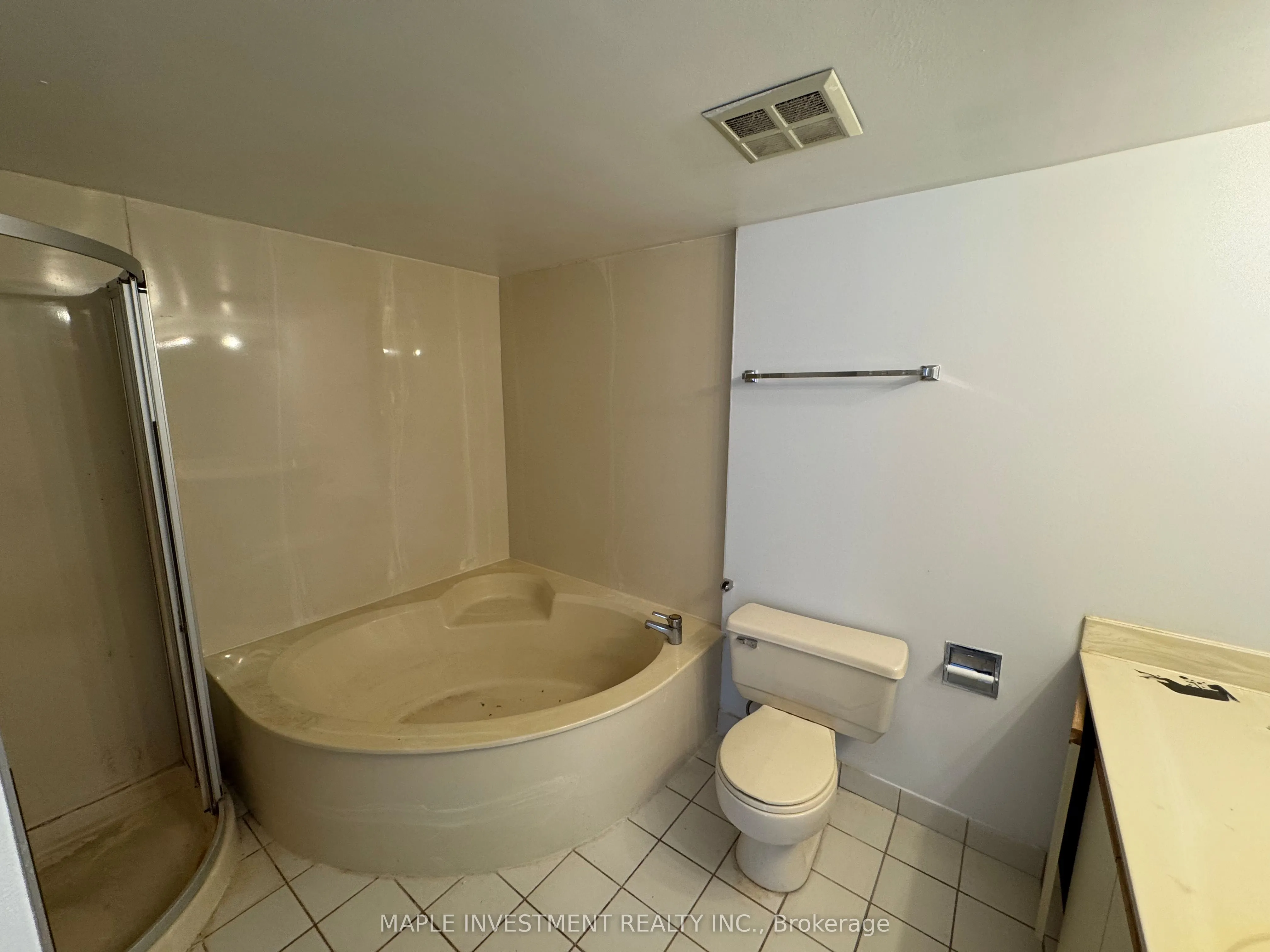 40 Harding Boulevard W, #1006