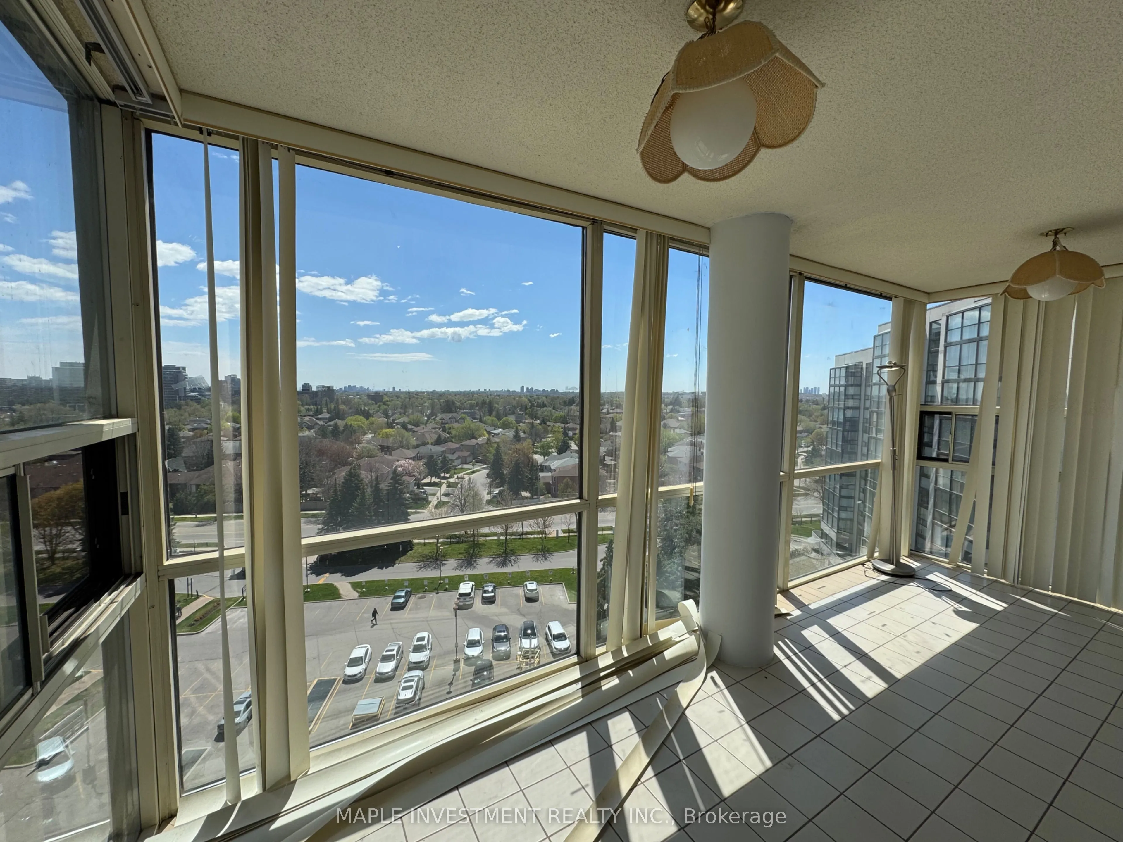 40 Harding Boulevard W, #1006