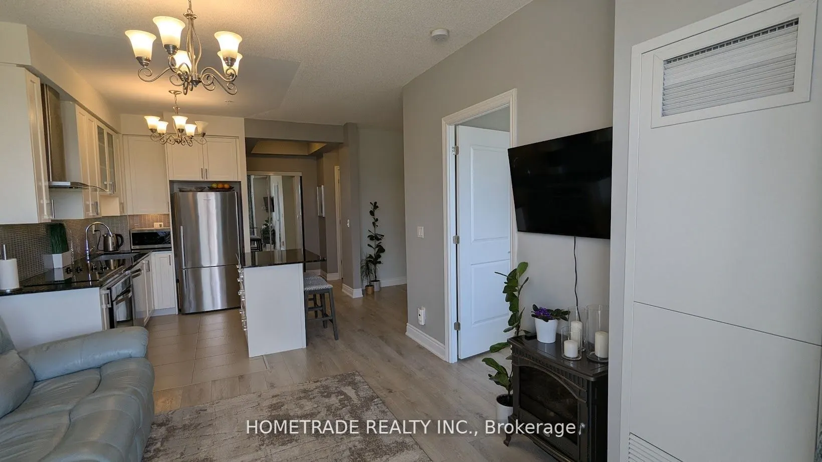 9090 Yonge Street, #201B