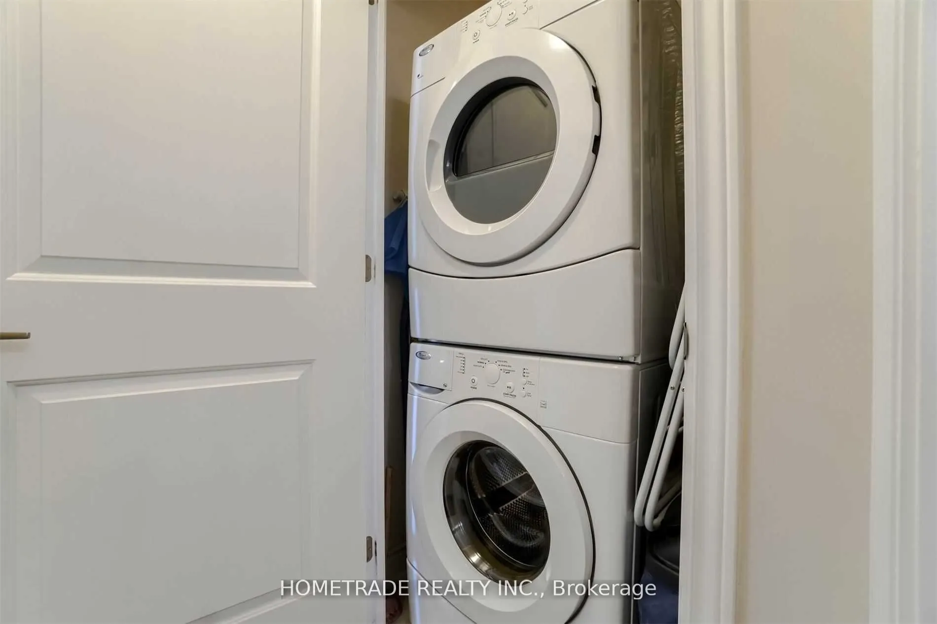 9090 Yonge Street, #201B