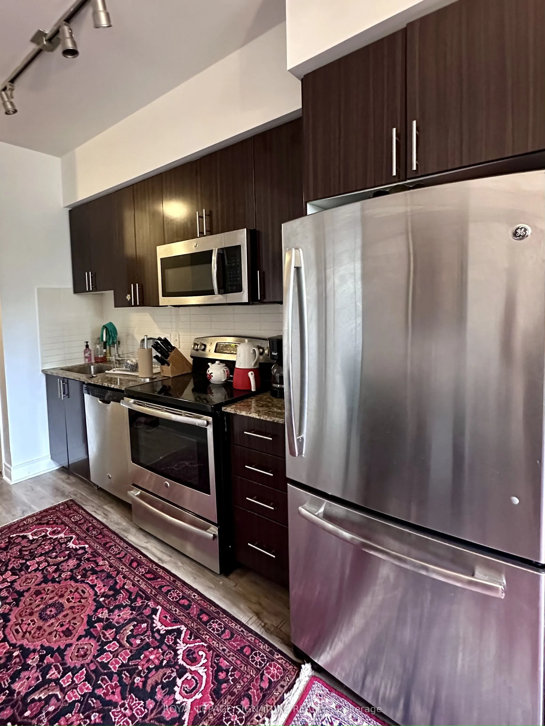 7165 Yonge Street, #110