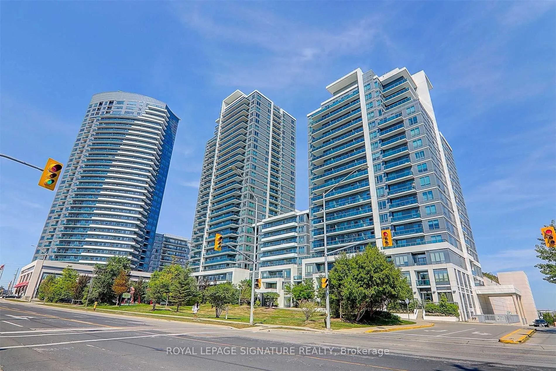 7165 Yonge Street, #110