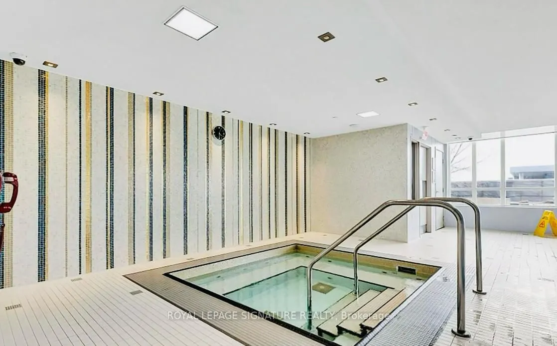 7165 Yonge Street, #110