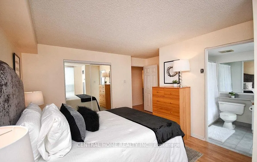7825 Bayview Avenue #502