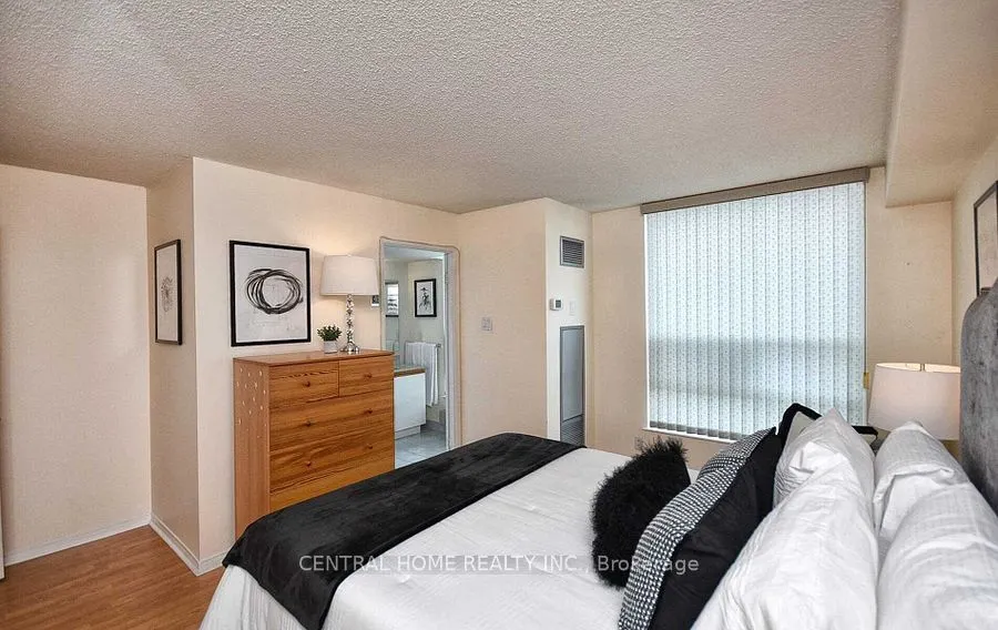 7825 Bayview Avenue #502