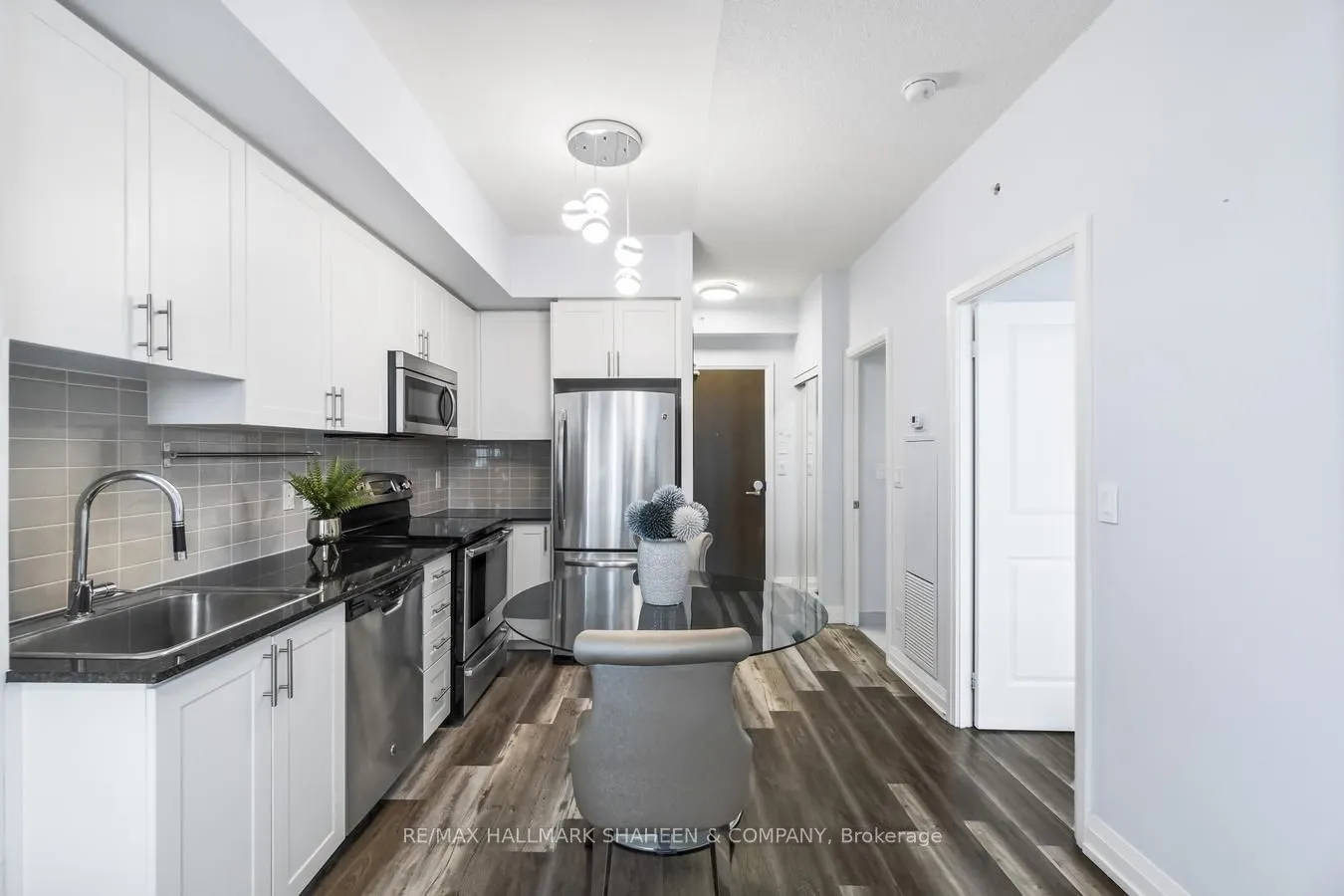 7171 Yonge Street, #437