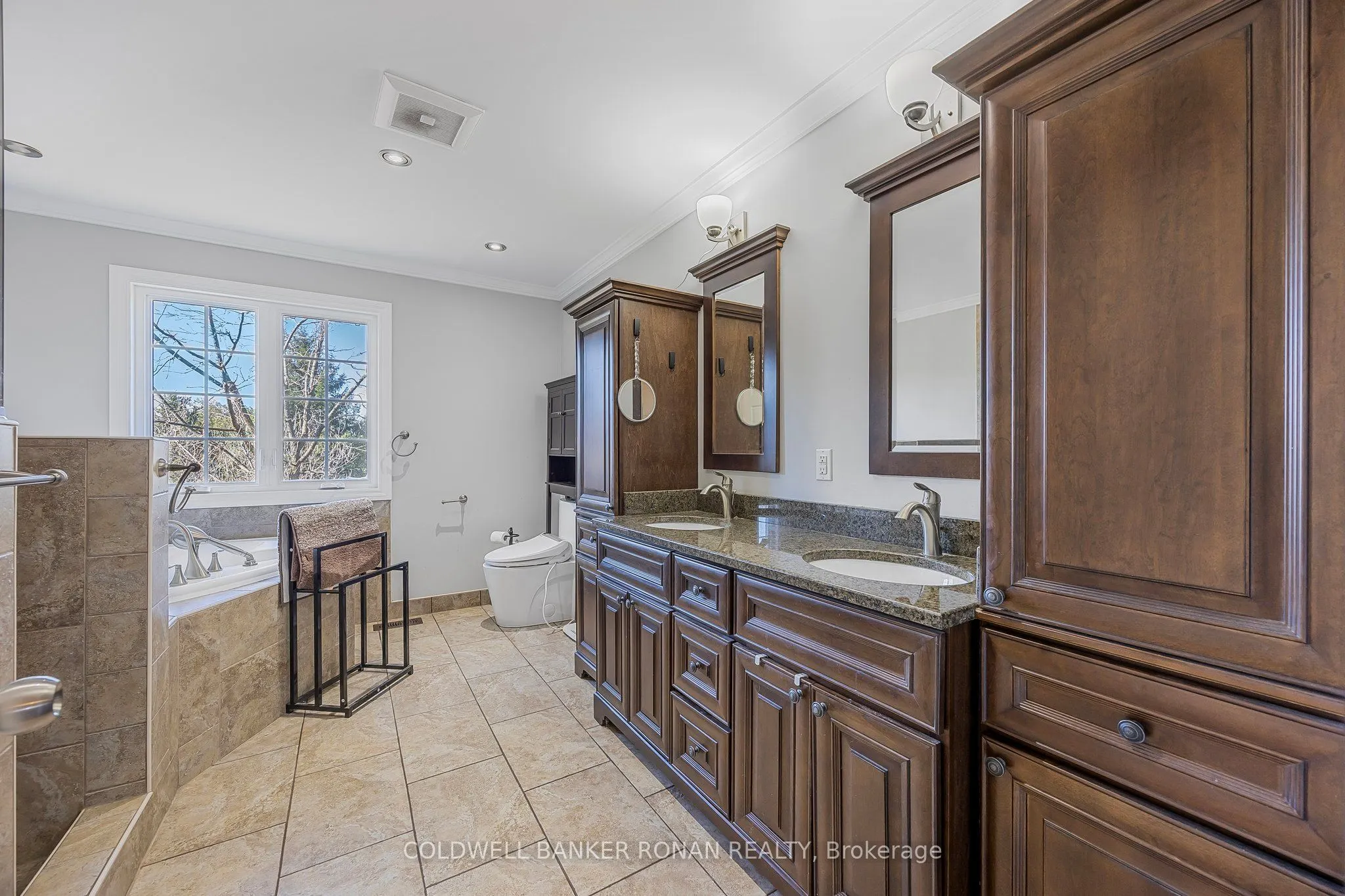 5735 Concession Rd 6