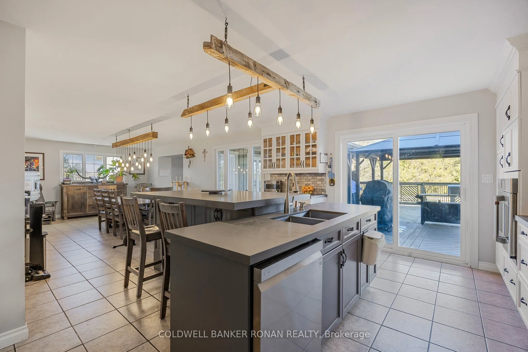5735 Concession Rd 6