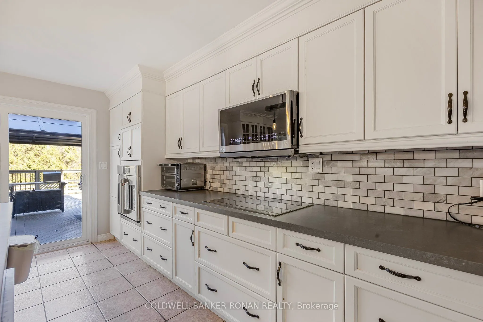 5735 Concession Rd 6