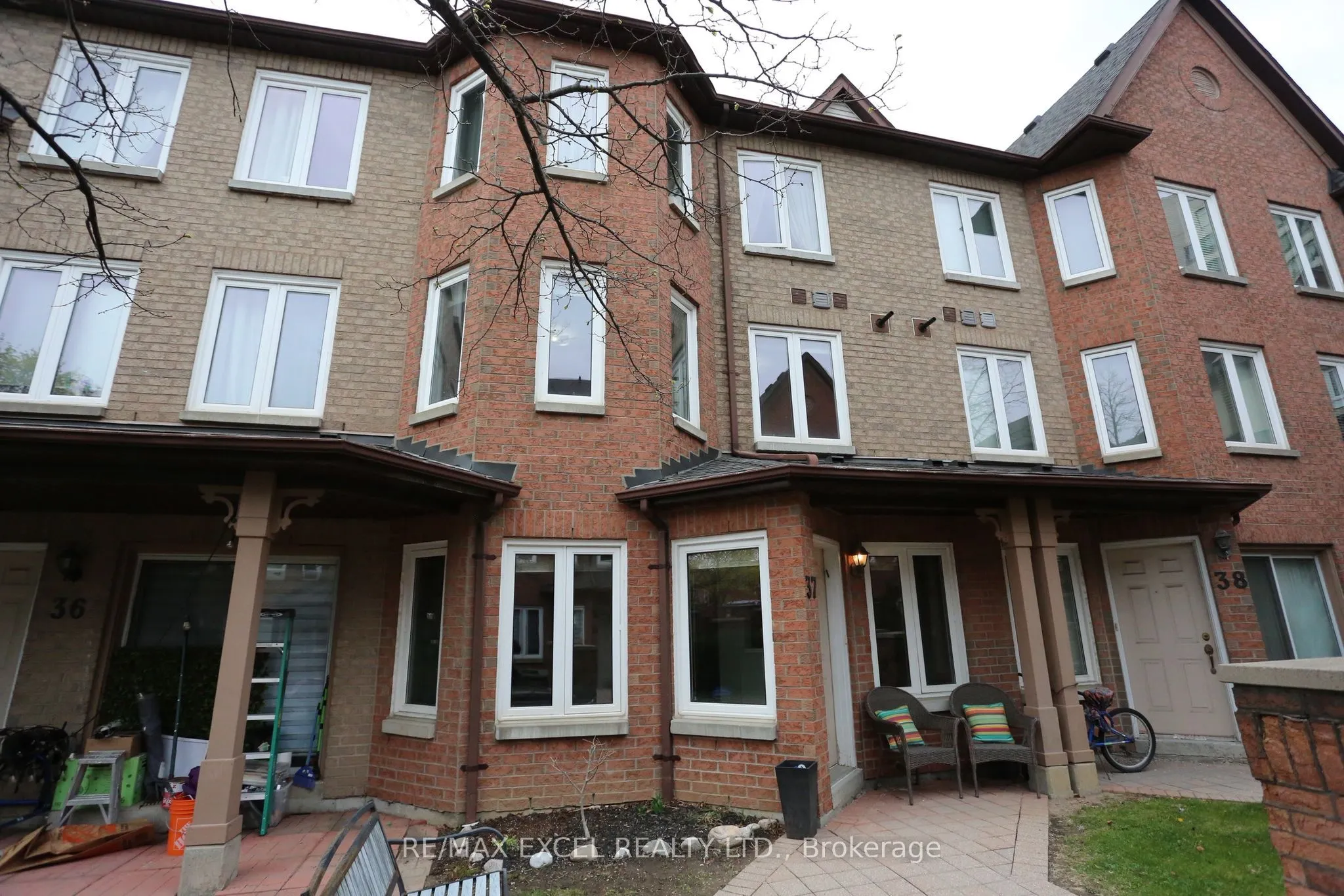 735 New Westminster Drive, #37