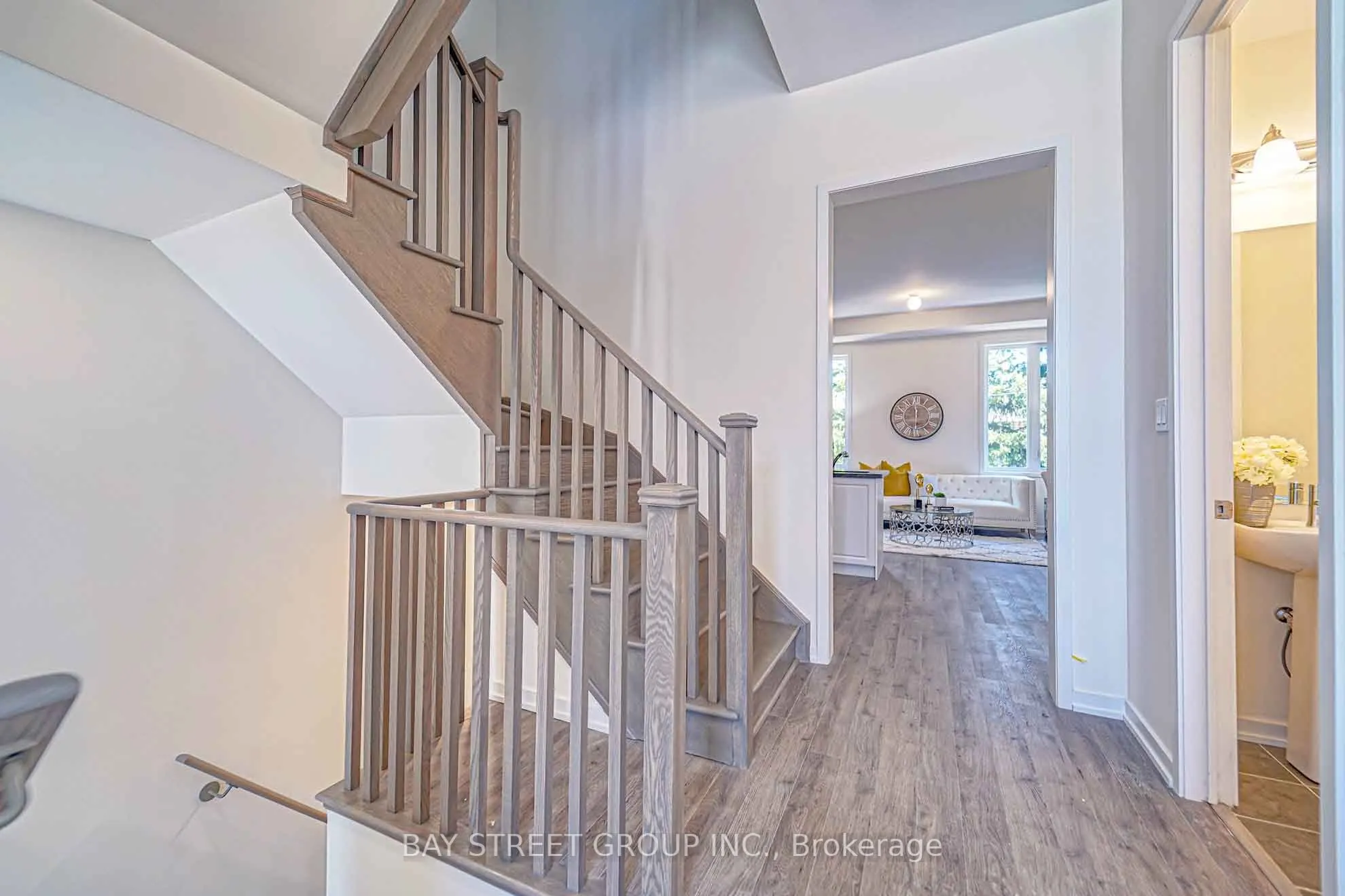 54 Pantheon Lane