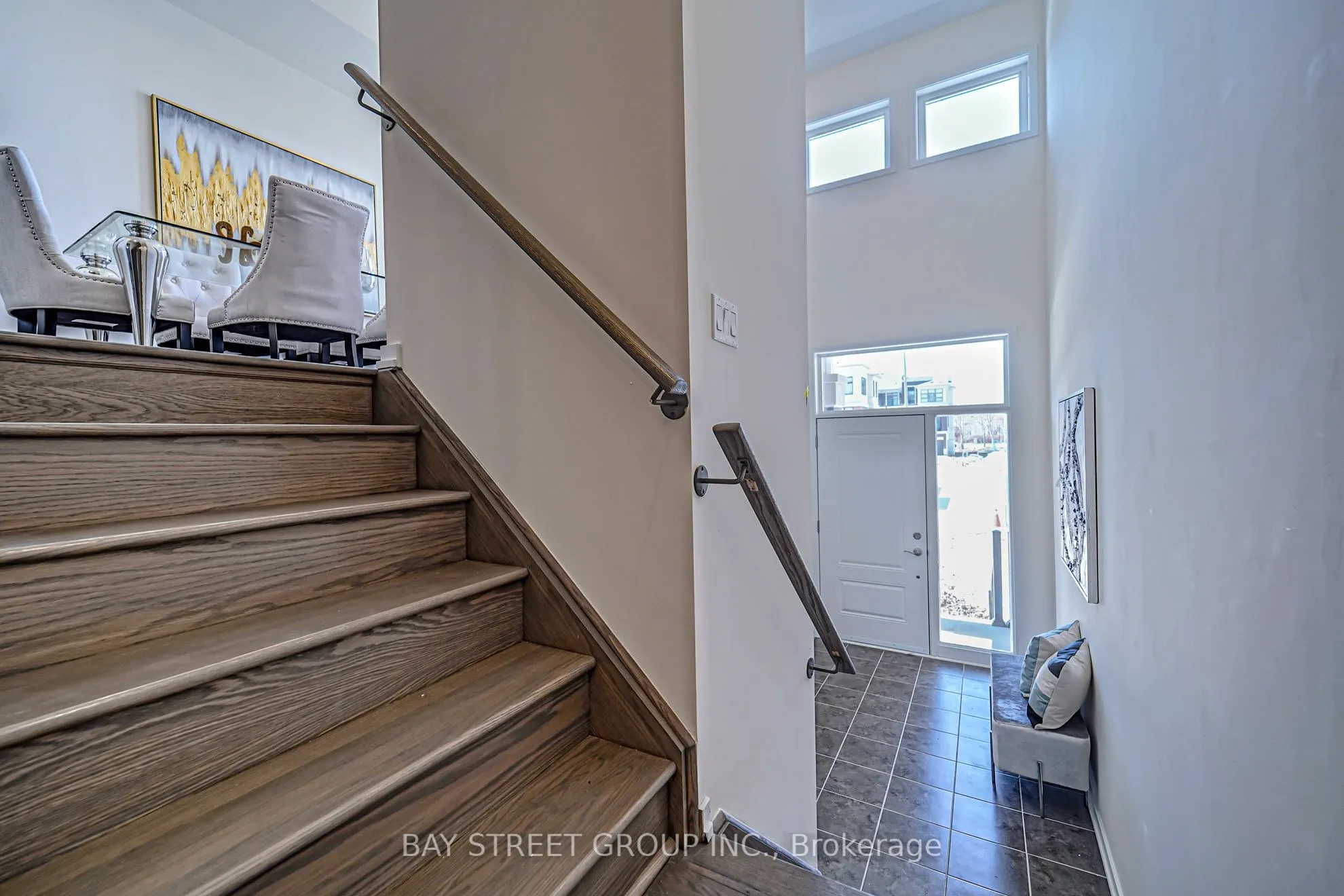 54 Pantheon Lane