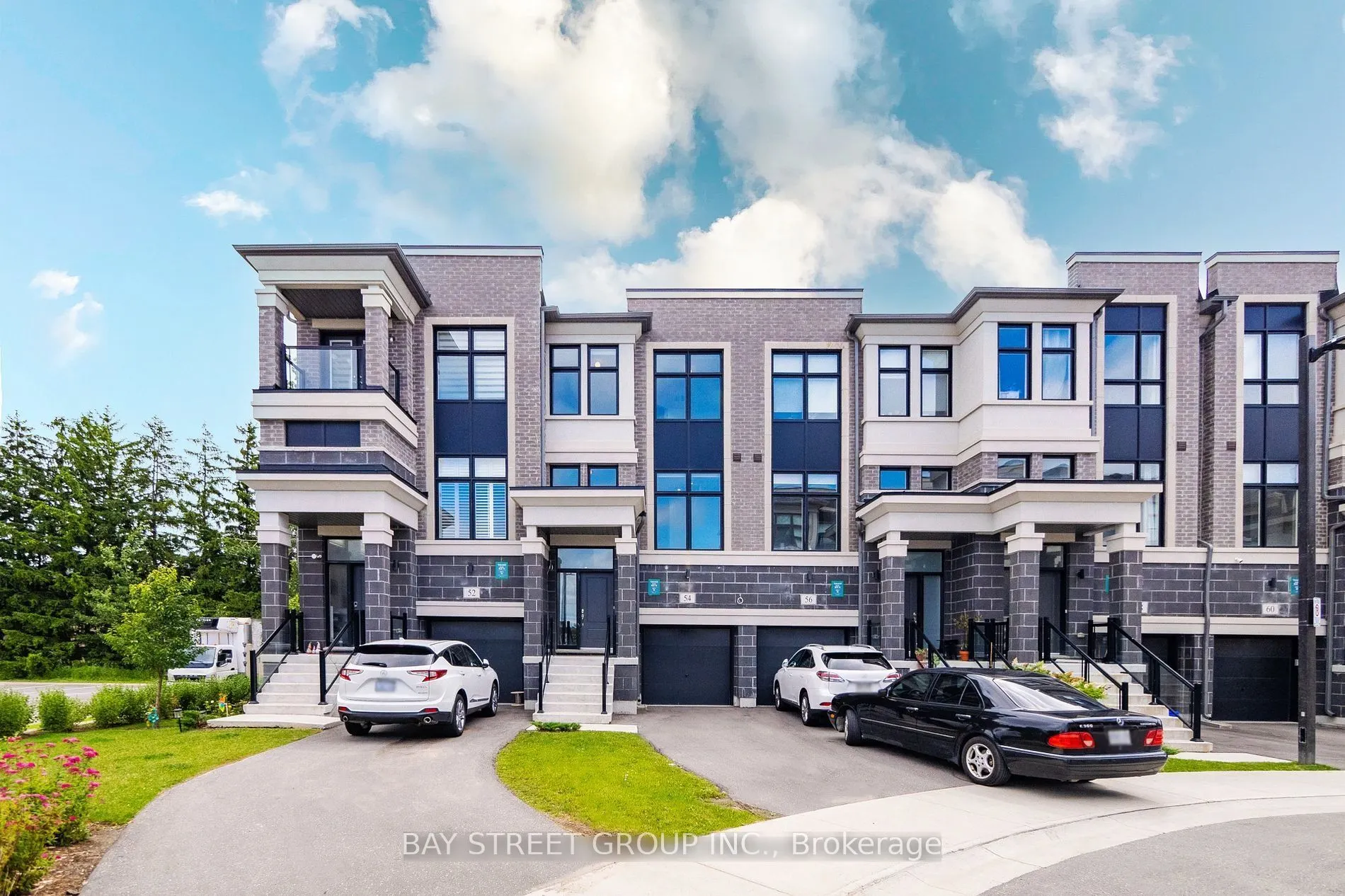 54 Pantheon Lane