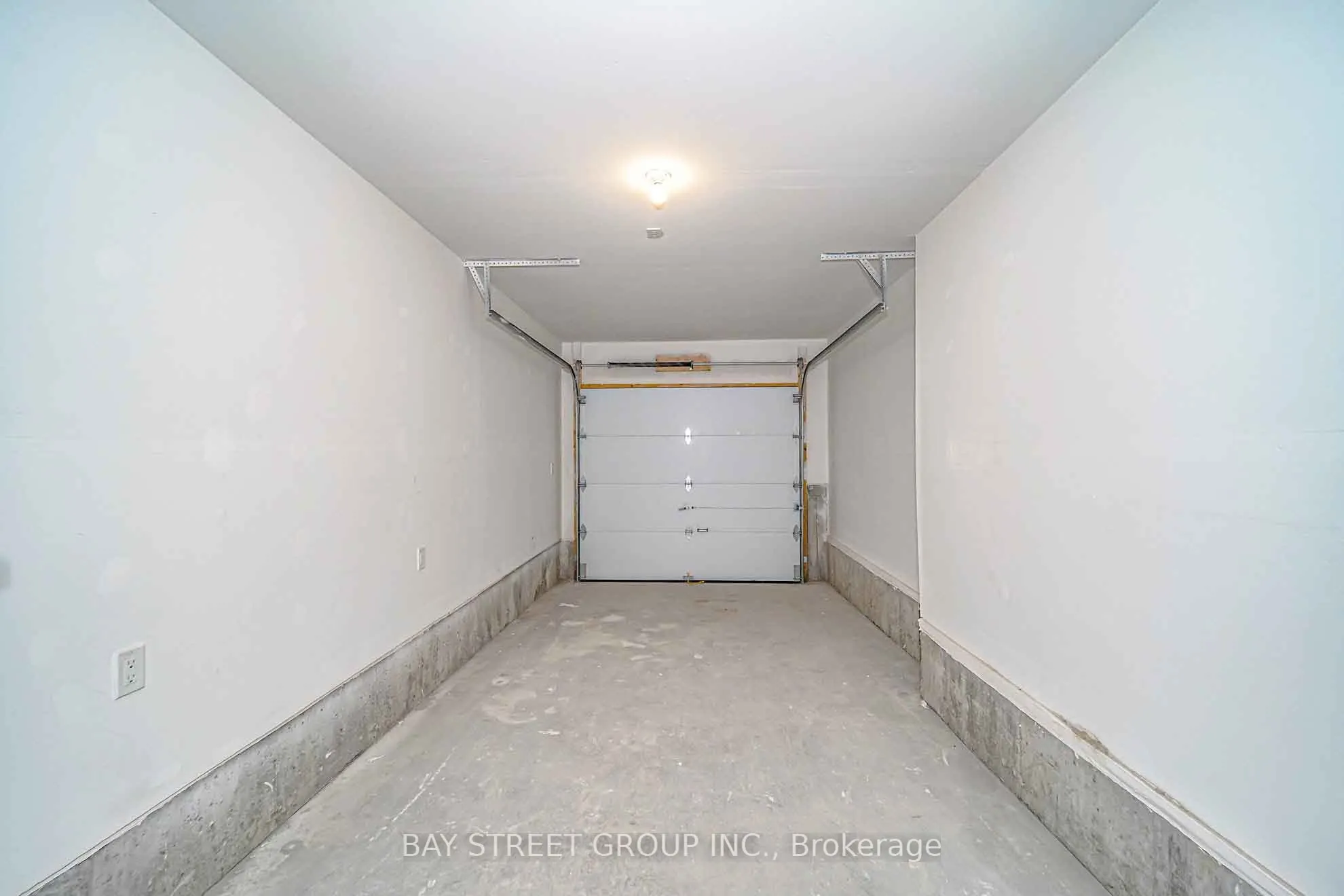 54 Pantheon Lane