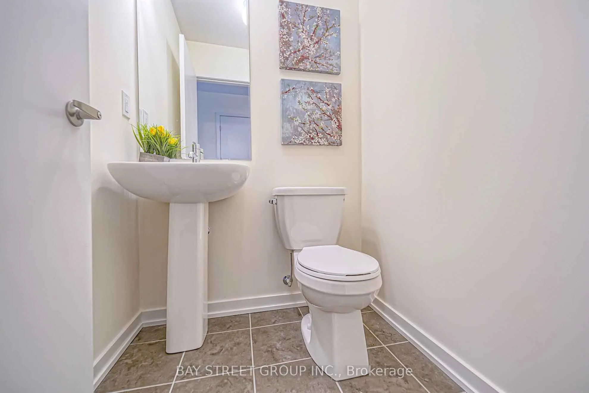 54 Pantheon Lane