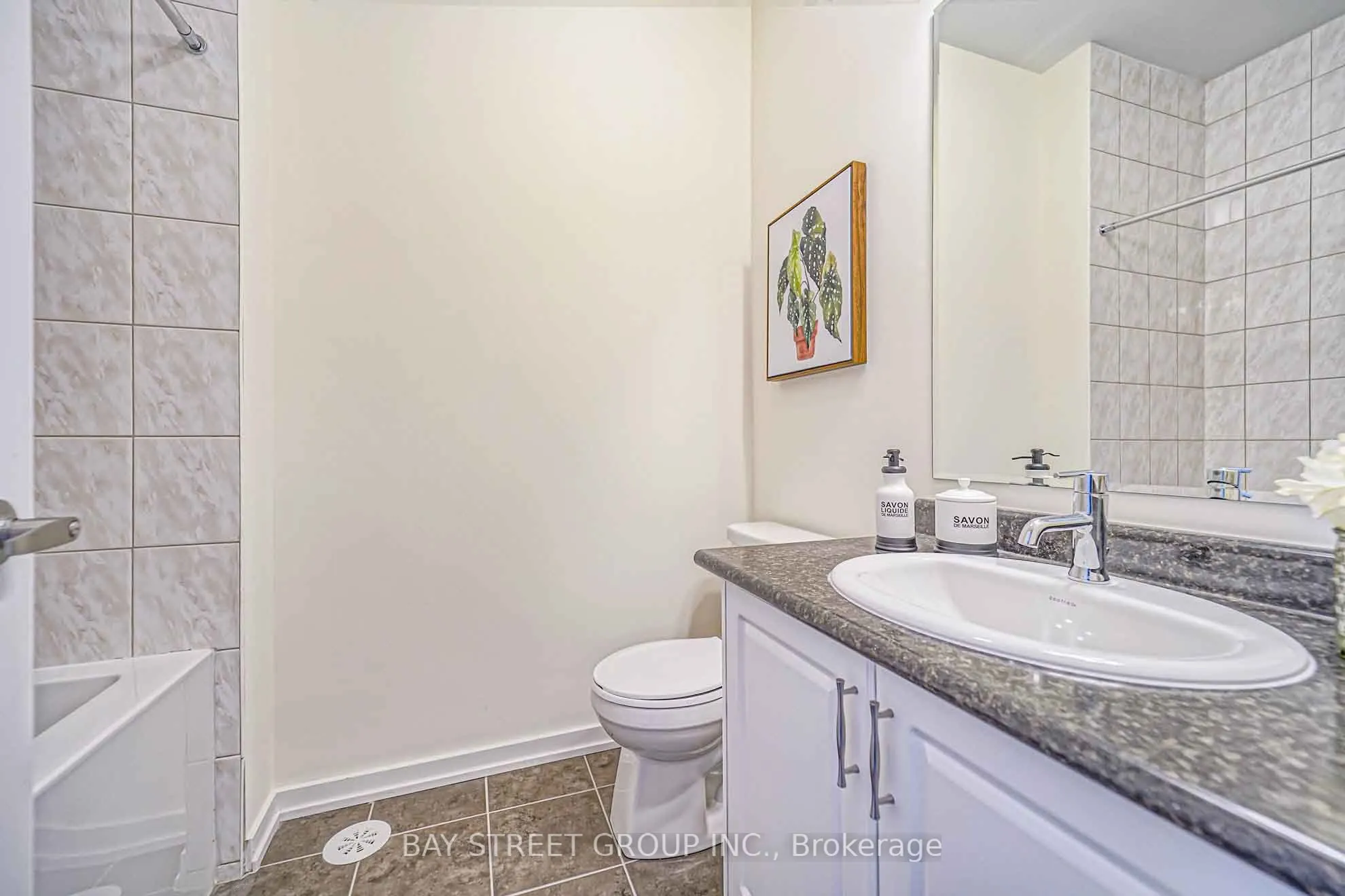 54 Pantheon Lane