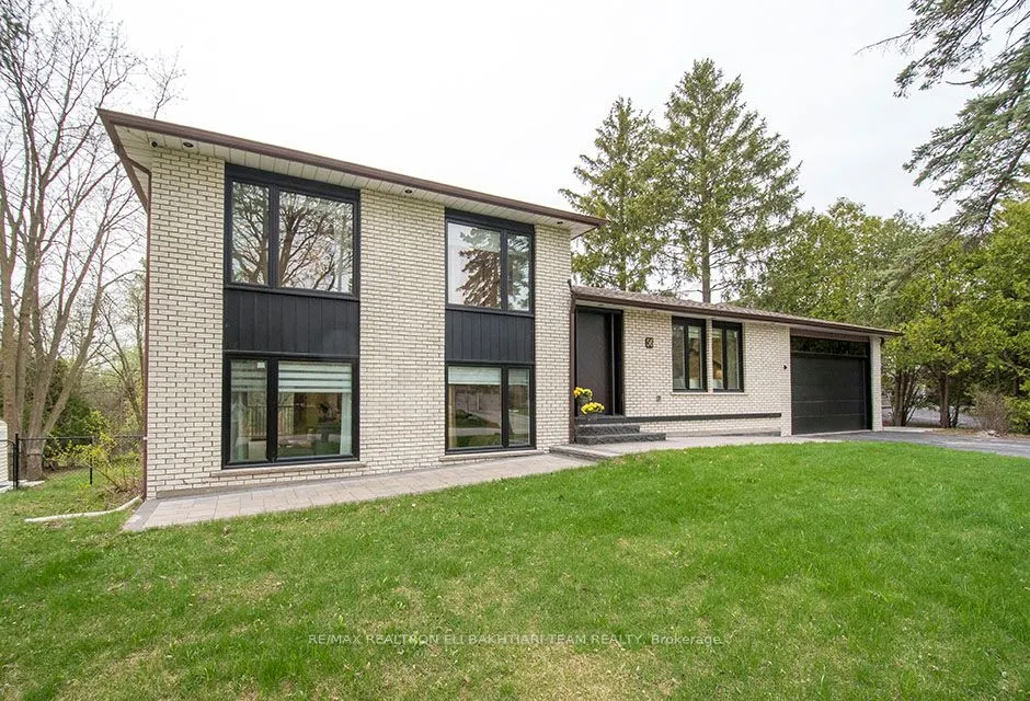 56 Cynthia Crescent