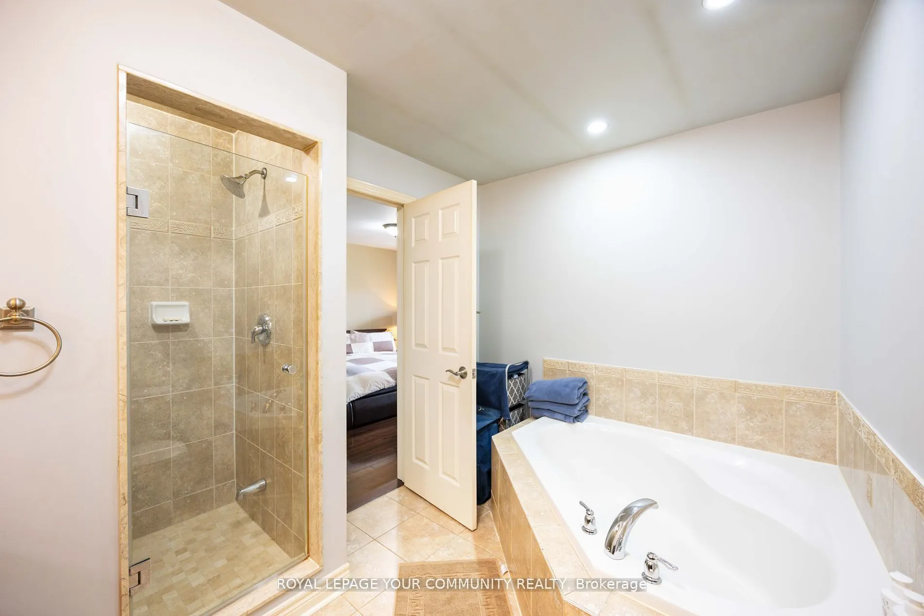 8900 Bathurst Street #37