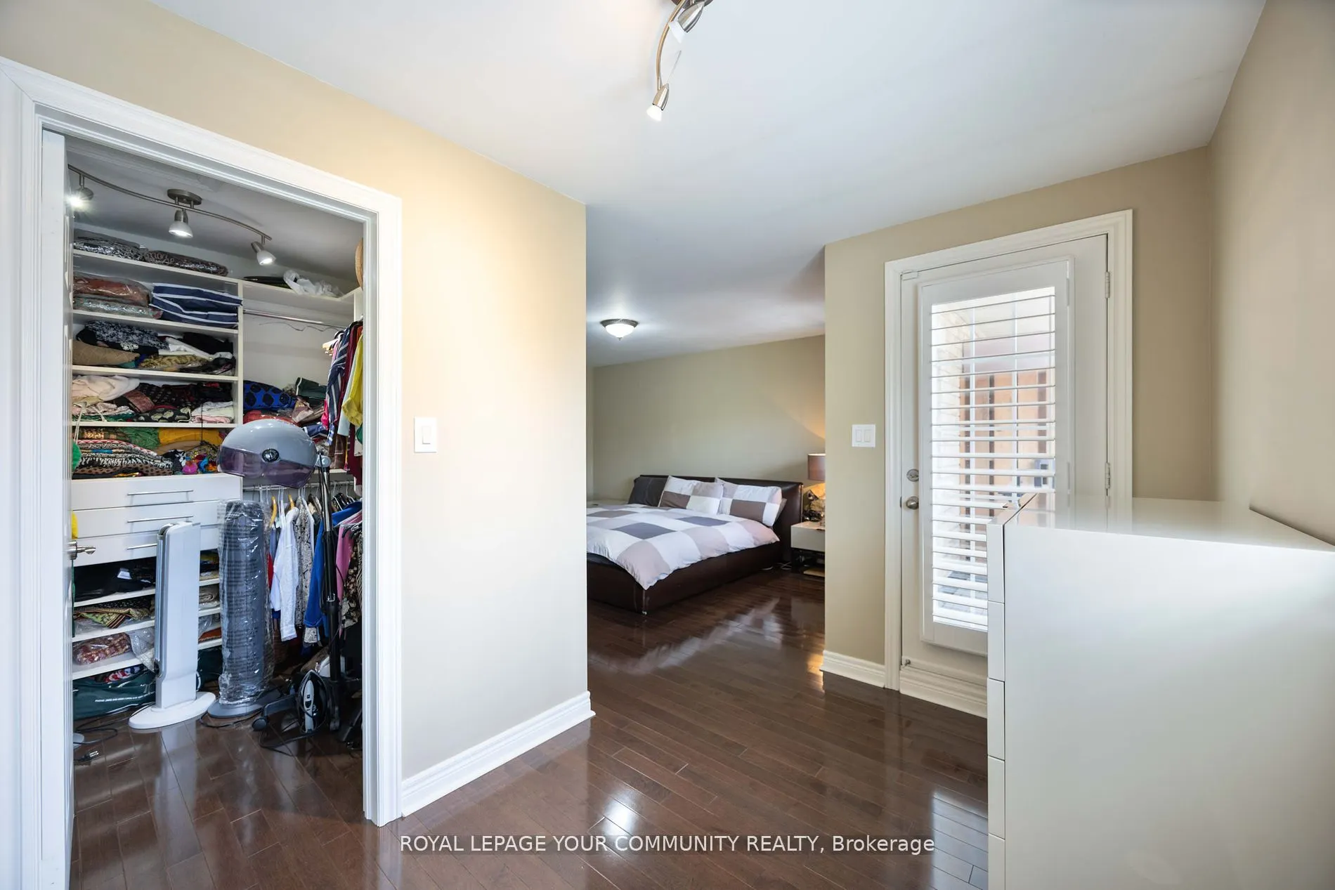 8900 Bathurst Street #37
