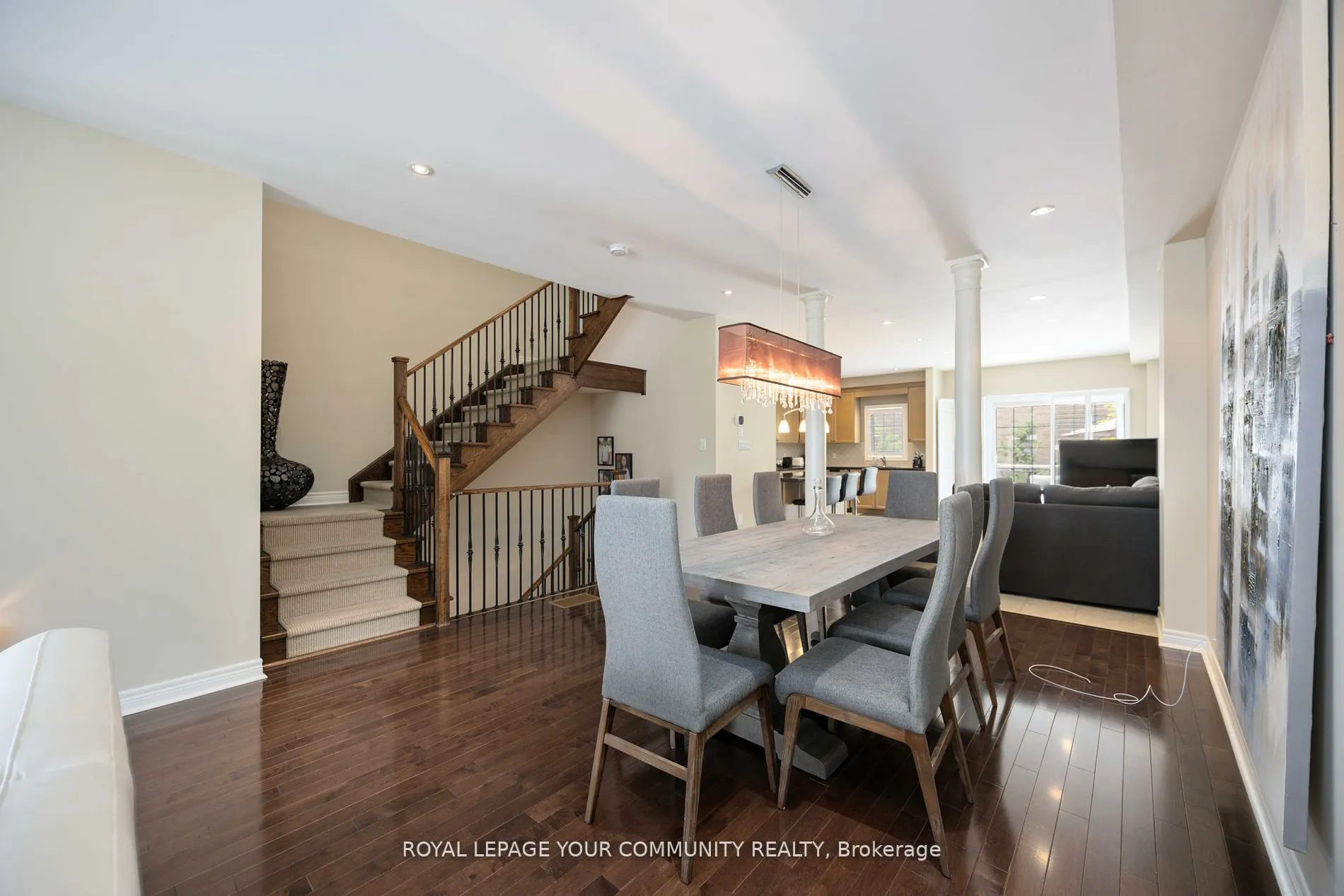 8900 Bathurst Street #37