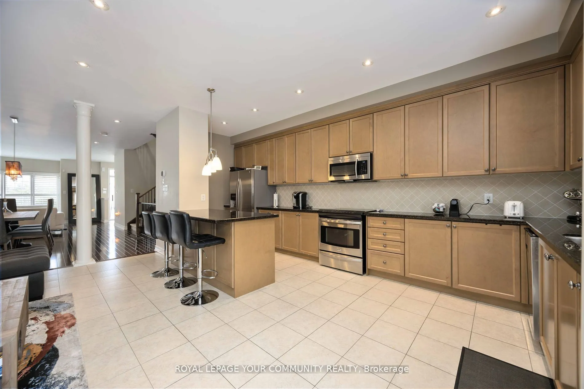 8900 Bathurst Street #37